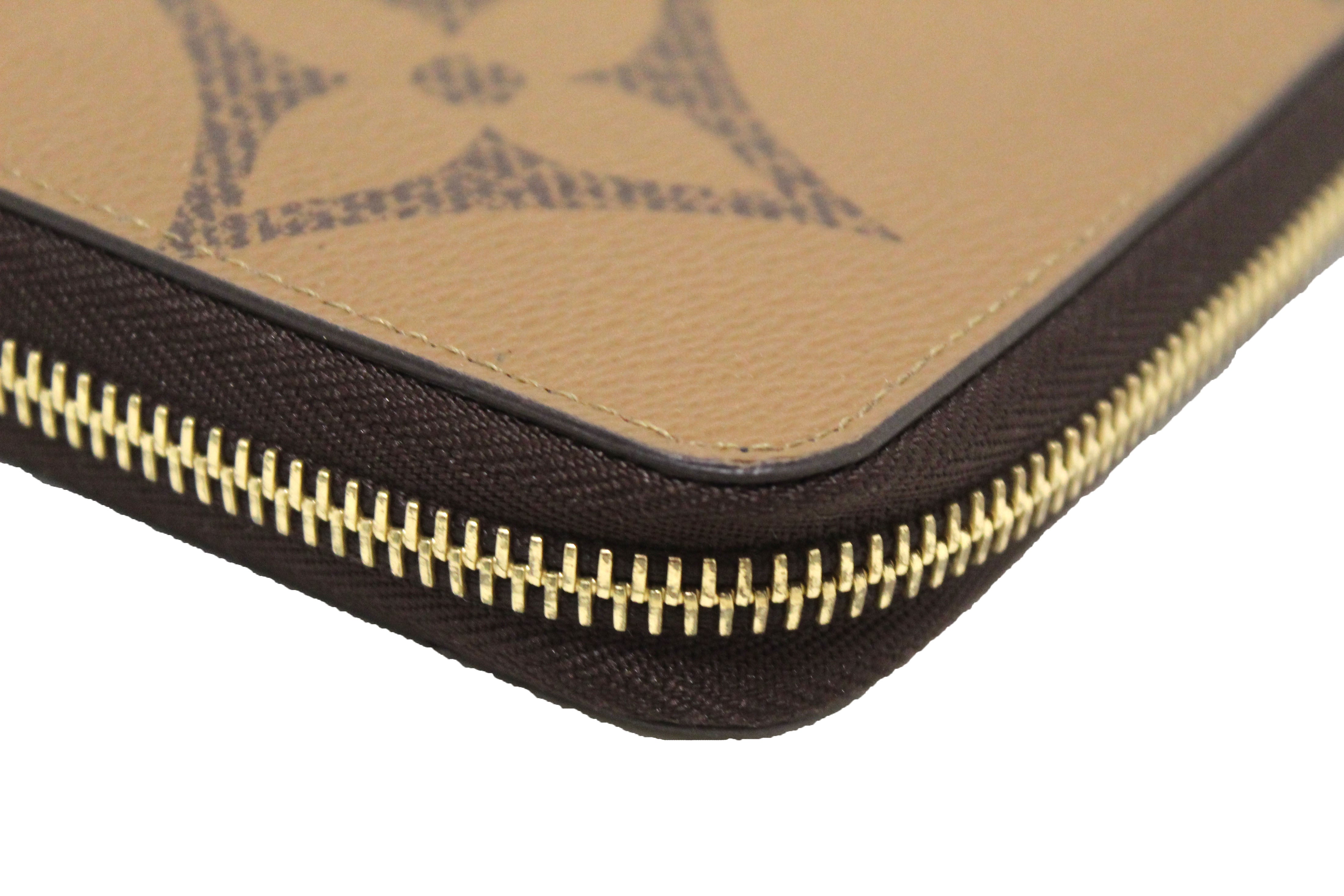 Authentic Louis Vuitton Giant Monogram Reverse Canvas Zippy Wallet - Luxury Women's Zip Around Wallet for Everyday Use & Travel Accessories