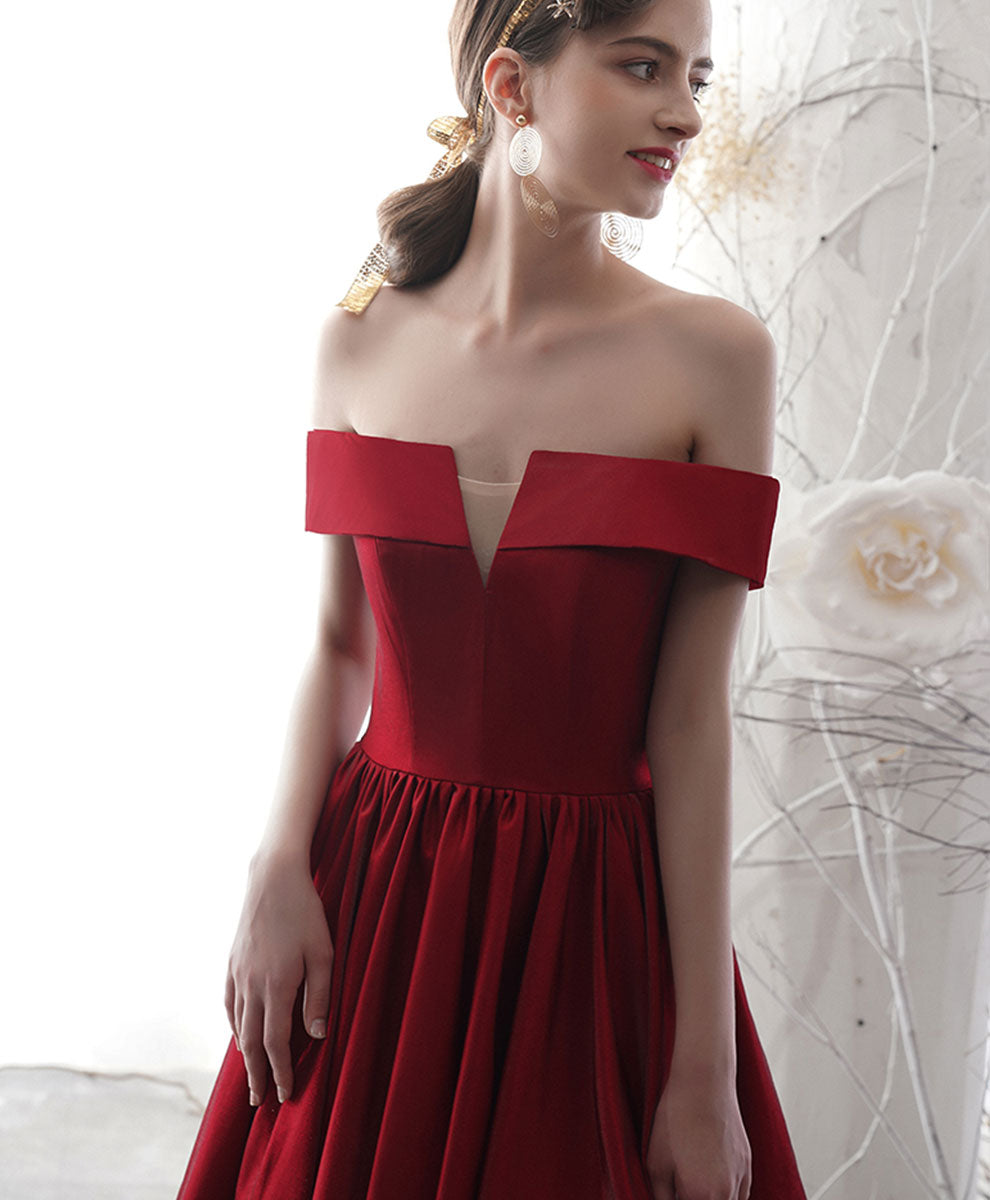 Elegant Burgundy Satin Short Prom Dress for Women - Sexy Bridesmaid Dress for Weddings, Parties & Special Occasions