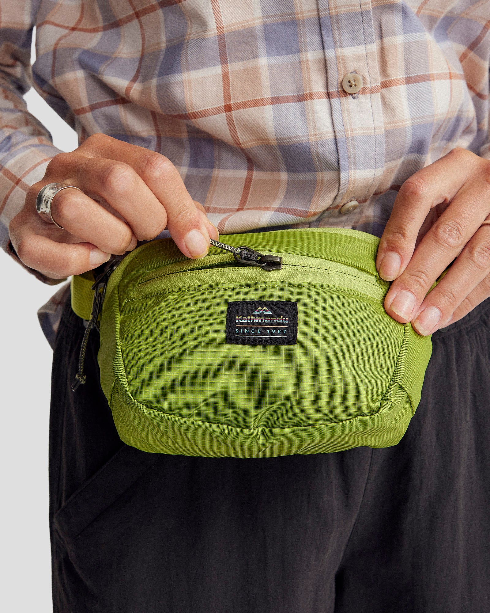 Pack&Go Pouch - Waterproof Travel Organizer Bag in Bright Moss Green | Perfect for Camping, Hiking & Outdoor Adventures