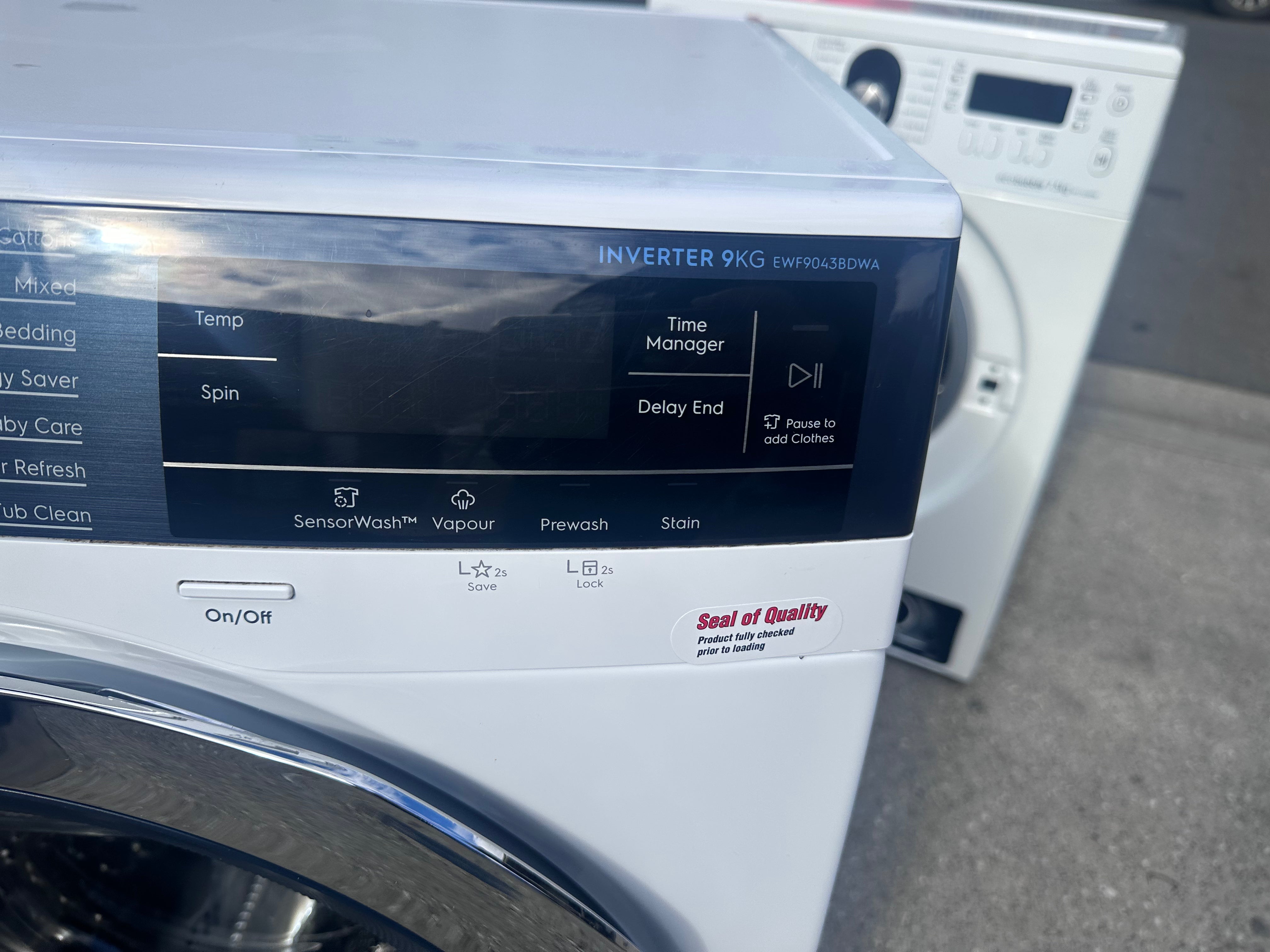 Electrolux 9kg Front Load Washing Machine - Energy Efficient, Quiet Operation (Certified Refurbished) - Perfect for Apartments, Small Homes & Laundry Rooms