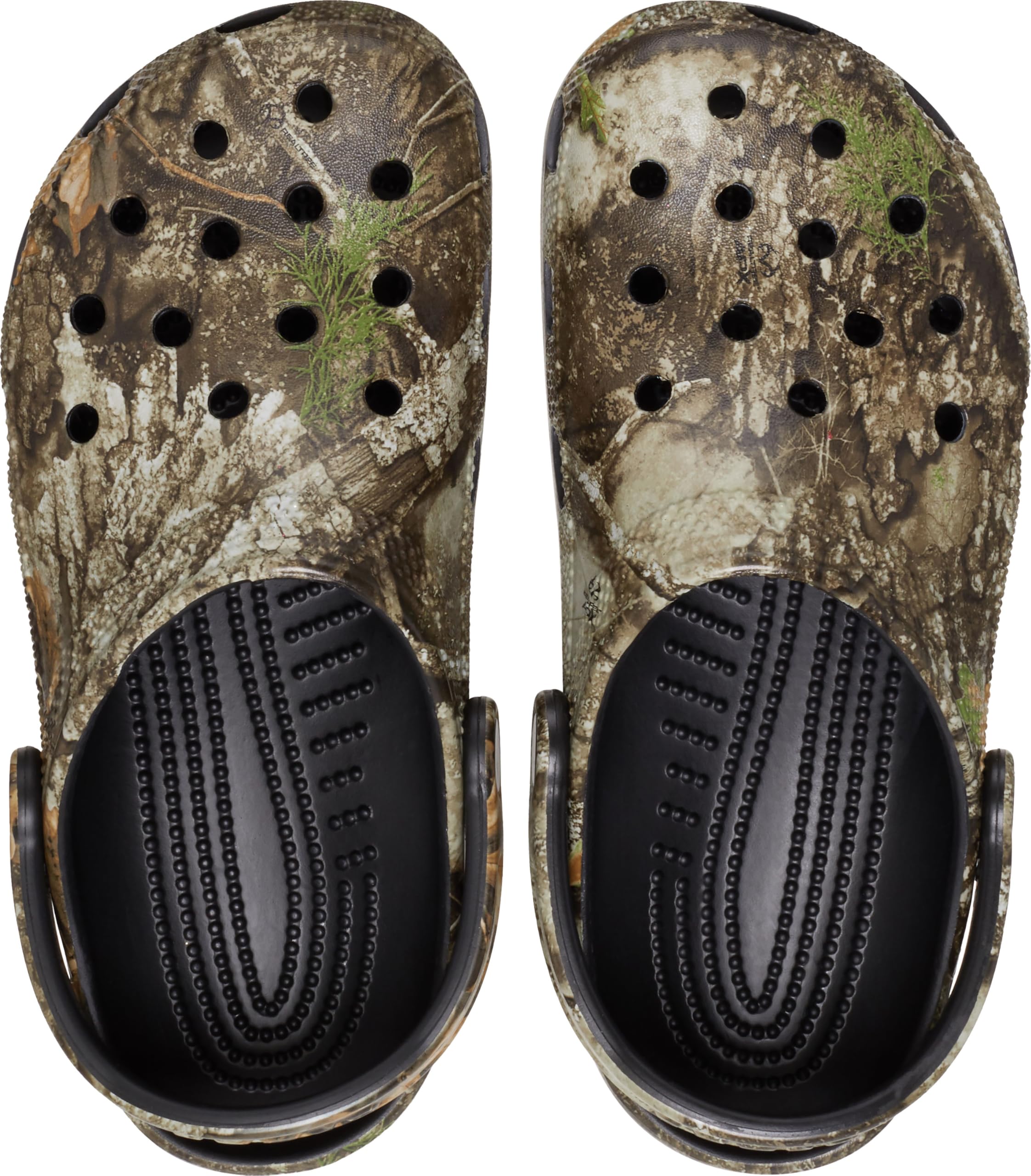 Crocs Unisex-Adult Classic Realtree Clog - Comfortable Slip-On Water Shoes for Men & Women - Perfect for Beach, Pool, Garden & Casual Wear