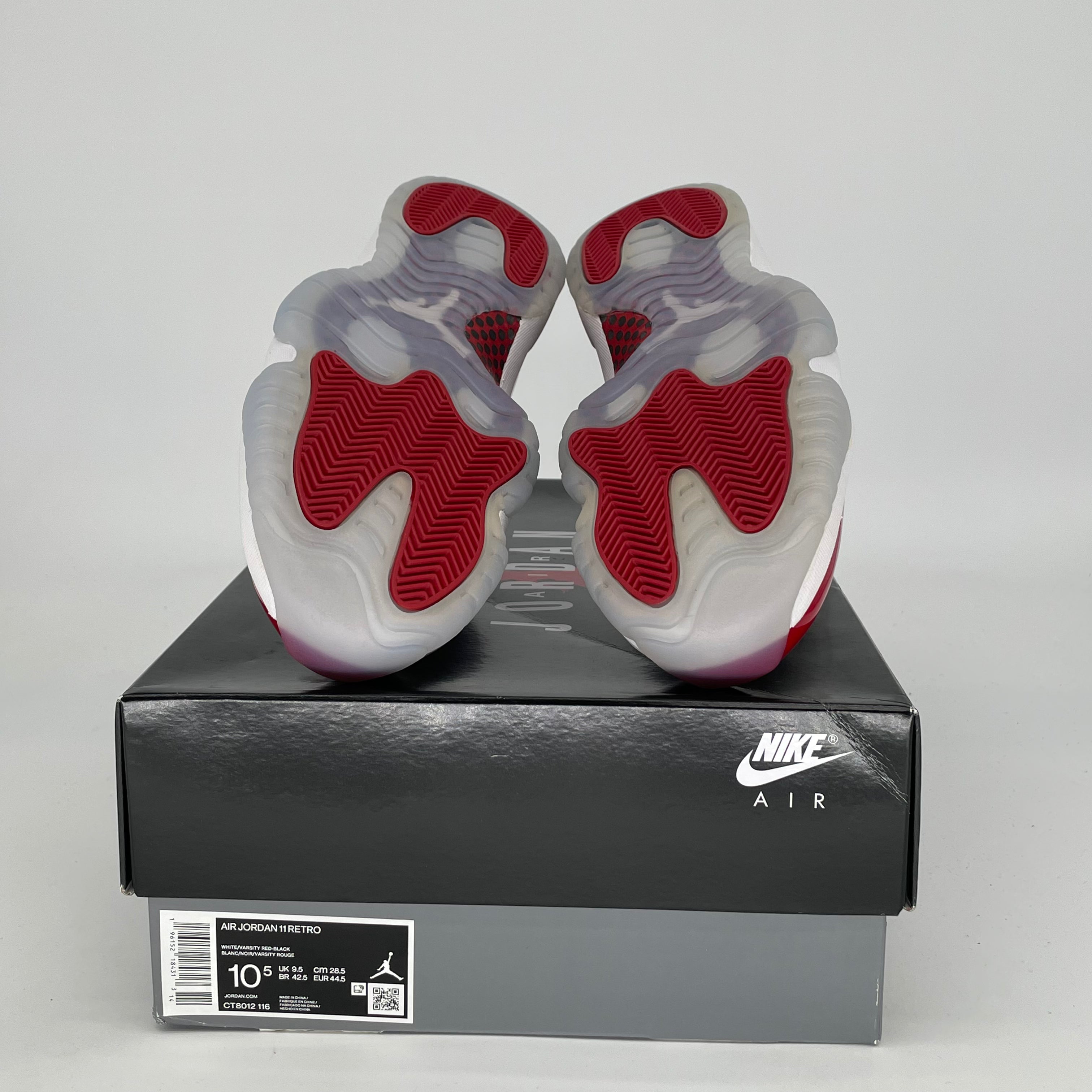 AIR JORDAN 11 Retro 