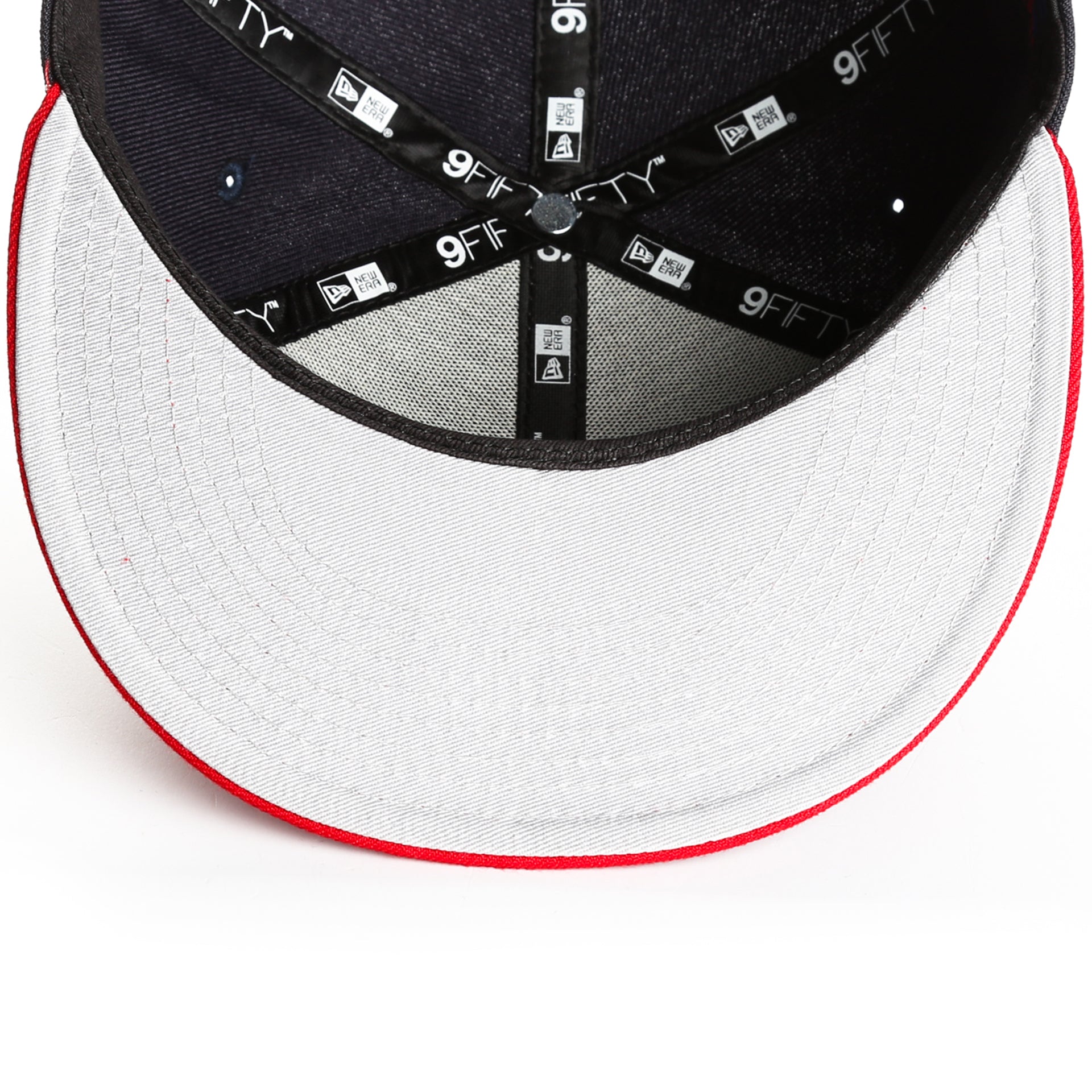 New Era 9Fifty Snapback Atlanta Braves Baseball Cap - Adjustable Black Hat for Men & Women - Perfect for Baseball Games, Streetwear & Casual Outfits