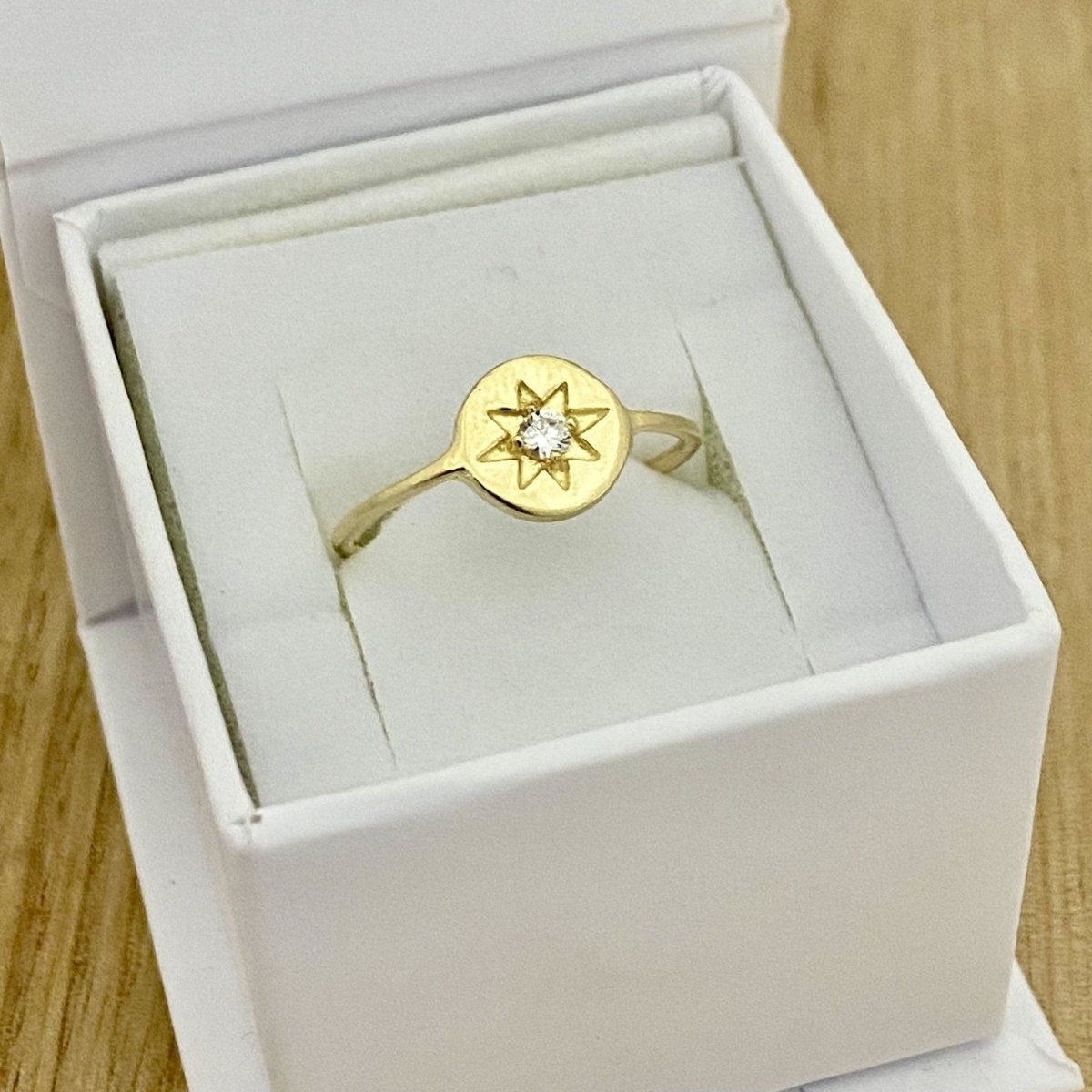 Laihas Prestige Mini Shoot for the Stars Gold Signet Ring with Genuine Topaz - Elegant Jewelry for Women, Perfect for Parties, Weddings & Special Occasions