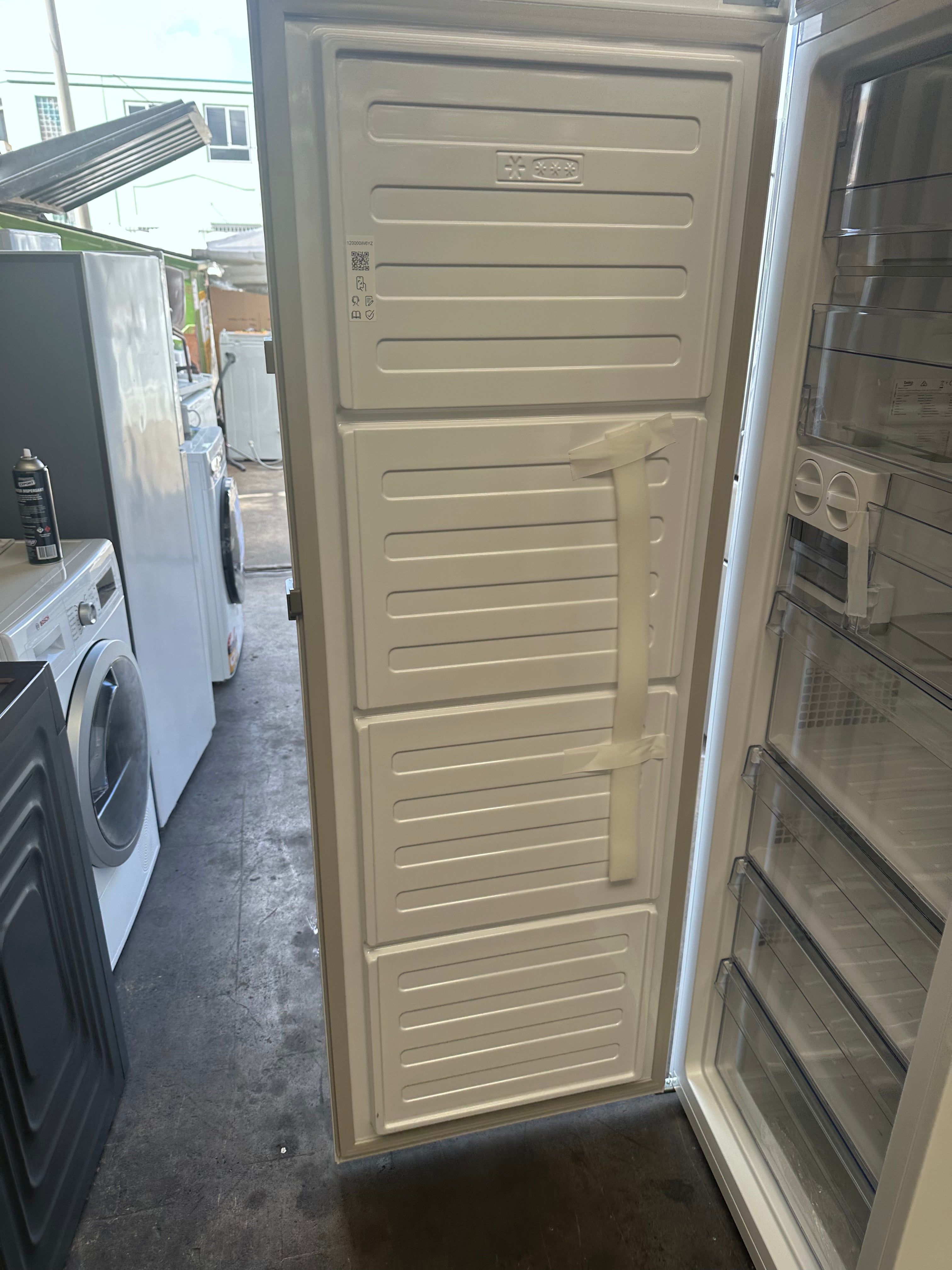 Beko 250L Frost Free Upright Freezer BVF290W - Energy Efficient European Made Appliance with 12 Month Warranty (Carton Damaged) - Perfect for Home, Restaurant & Commercial Kitchen Use