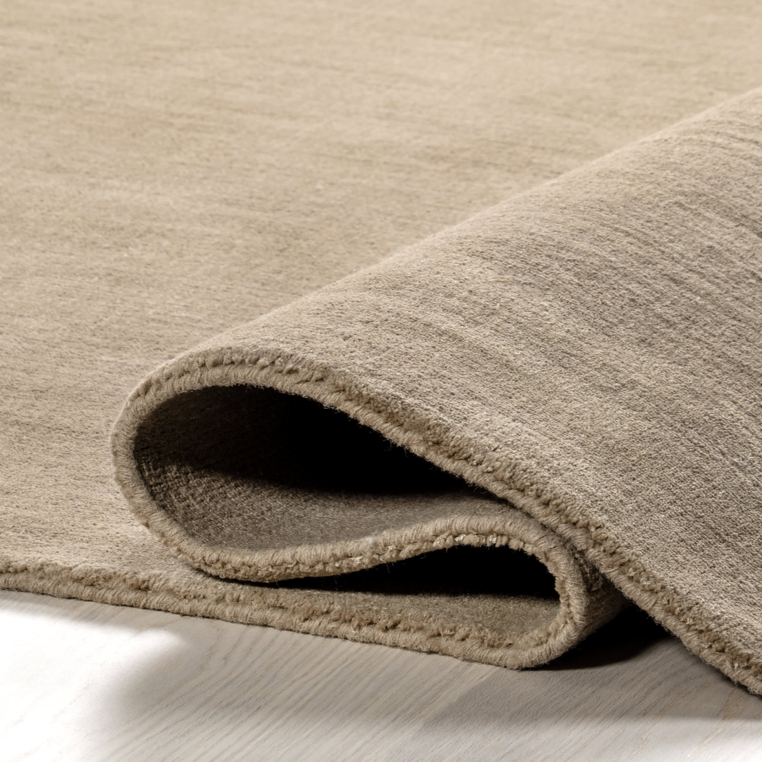 Arrel Speckled Wool Blend Rug in Fawn - Soft & Durable Area Rug for Living Room, Bedroom, or Office Decor