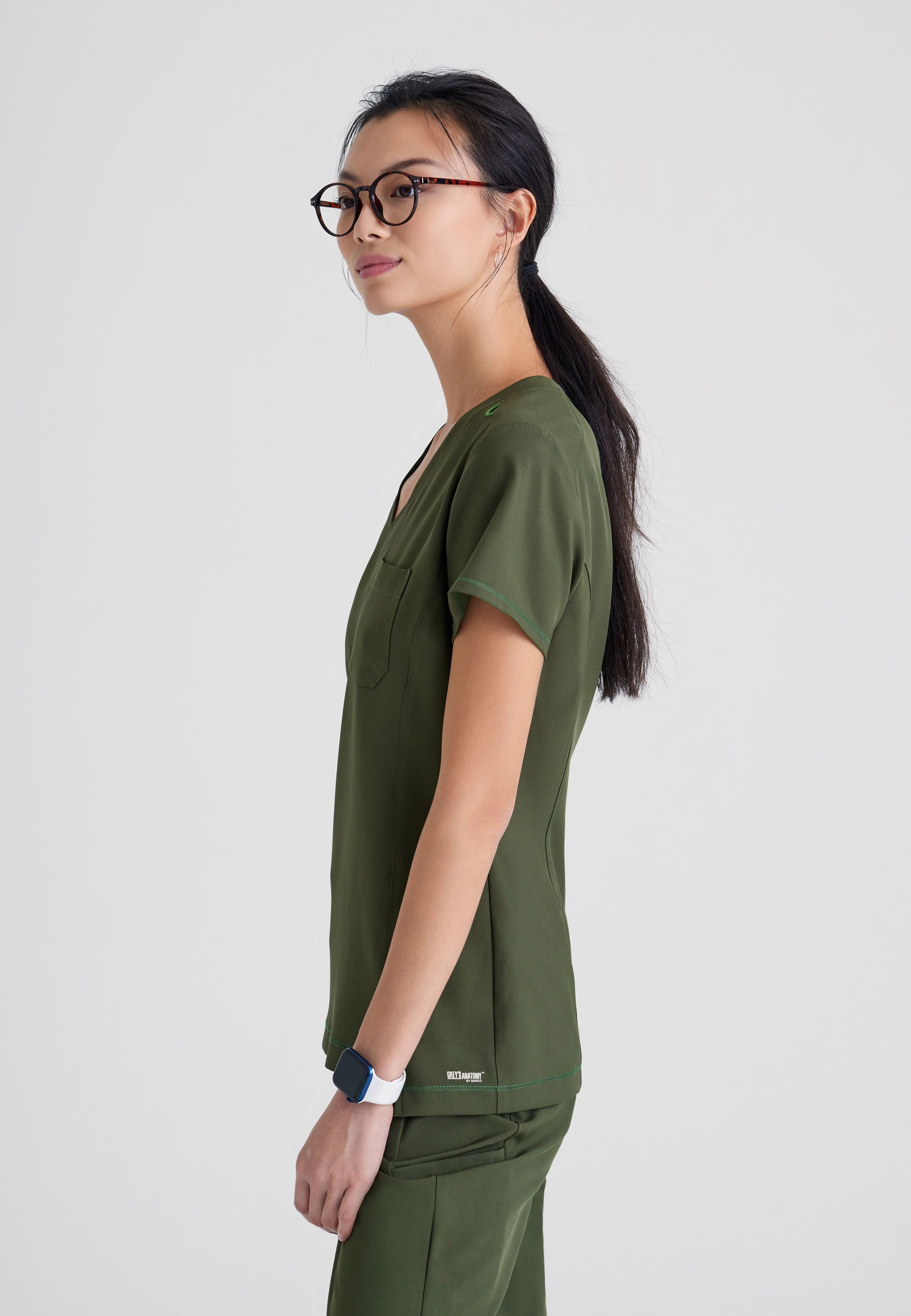 Women's Stylish V-Neck Scrub Top for Nurses & Healthcare Professionals - Comfortable & Breathable Workwear for Hospitals & Clinics