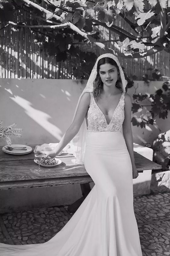 Wtoo by Watters Skylar Wedding Gown - Elegant A-Line Bridal Dress for Romantic Ceremonies & Formal Events