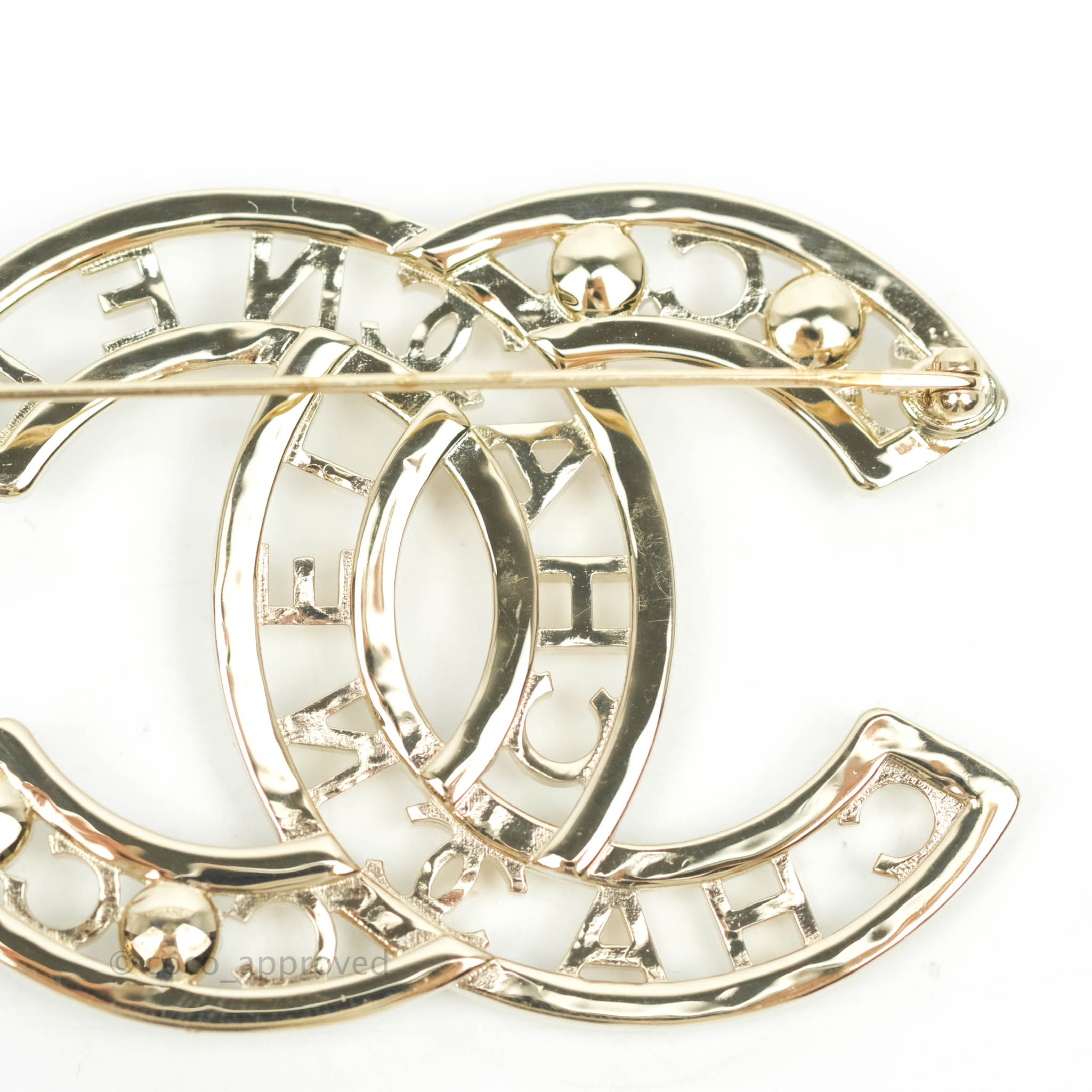 Chanel CC Pearl Crystal Brooch Gold Tone 20B - Elegant Fashion Accessory for Women, Perfect for Dresses, Jackets & Special Occasions