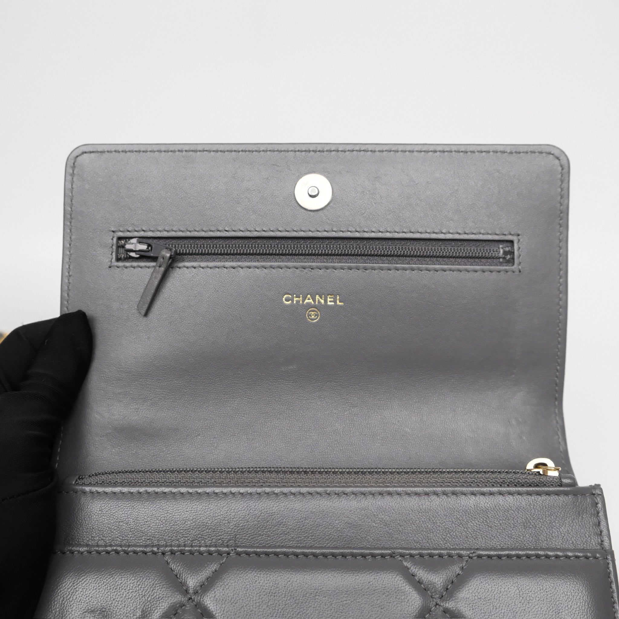 Chanel 19 Wallet on Chain WOC Crossbody Bag - Grey Lambskin Leather with Mixed Hardware - Perfect for Evening Out & Daily Use