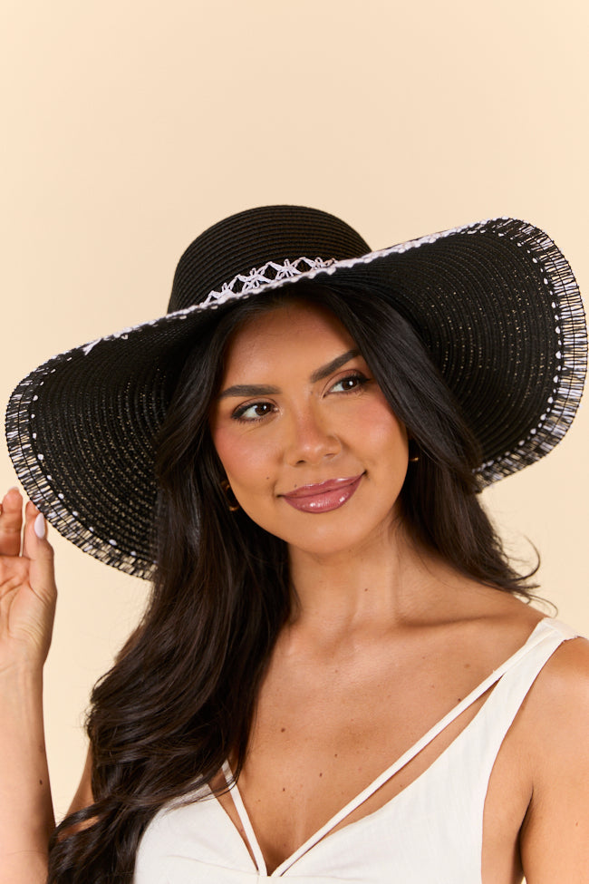 Stylish Black Stitch Brim Straw Hat for Women - Summer Beach Sun Hat with Wide Brim - Perfect for Outdoor, Vacation, and Fashion Accessories
