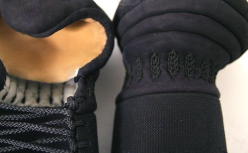 E-BOGU 2mm Machine Stitched Kote - Premium Kendo Armor for Martial Arts Training & Competition | Perfect for Dojo Practice, Sparring & Iaido