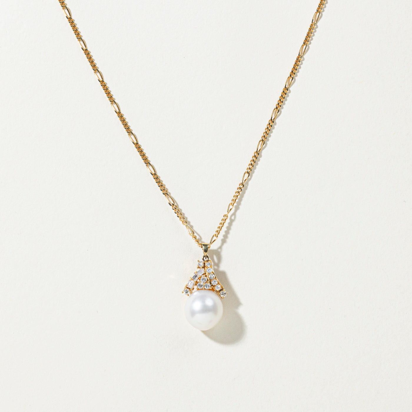 Luxury South Sea Pearl and Diamond Necklace - 11.30-12.00mm White Pearl with 0.25ct Diamonds - 17 Inch Gold Chain - Perfect for Weddings, Anniversaries & Special Occasions