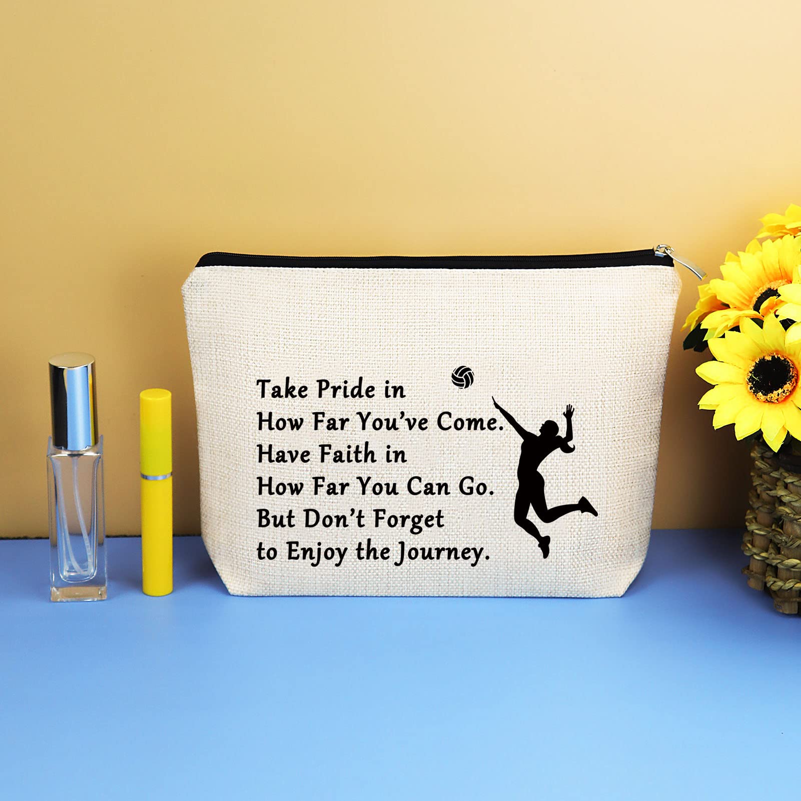 Volleyball Makeup Bag for Women - Cute Cosmetic Travel Toiletries Pouch - Perfect Volleyball Team Player Gifts for Daughter, Friends, Sister - Great for Christmas, Birthday, Graduation Presents - Ideal for Volleyball Practice, Travel & Gym Essentials Storage