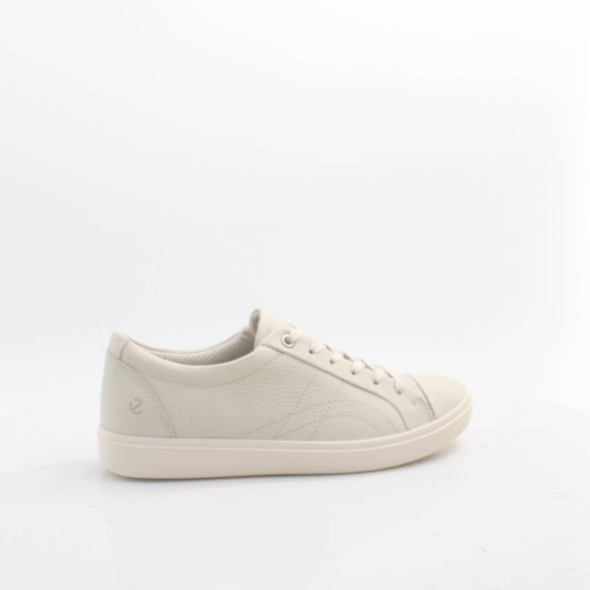 ECCO CLASSIC Leather Casual Shoes for Men & Women - Comfortable Walking & Everyday Wear - Office, Travel & Outdoor Activities
