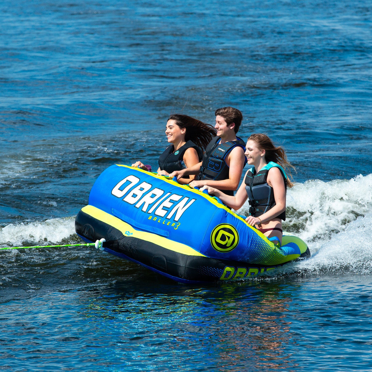 O'Brien Baller 3 Soft Top Towable Tube - 3 Person Inflatable Water Tube for Boating & Lake Fun - Perfect for Family, Friends & Summer Water Sports Activities