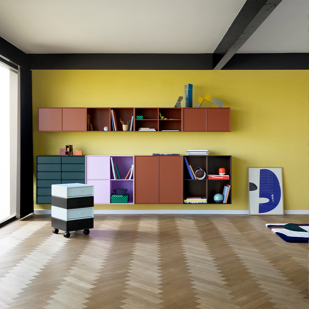 Modern 2-Door Lacquered Cabinet with Plinth Base - Stylish Storage Solution for Living Room, Bedroom or Office Organization