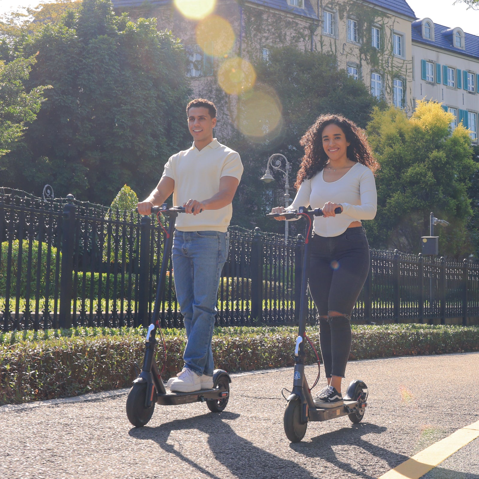 Hiboy S2 SE Refurbished Electric Scooter for Adults - 350W Motor, 18.6MPH & 17 Mile Range - Perfect for Commuting, Campus & Urban Travel