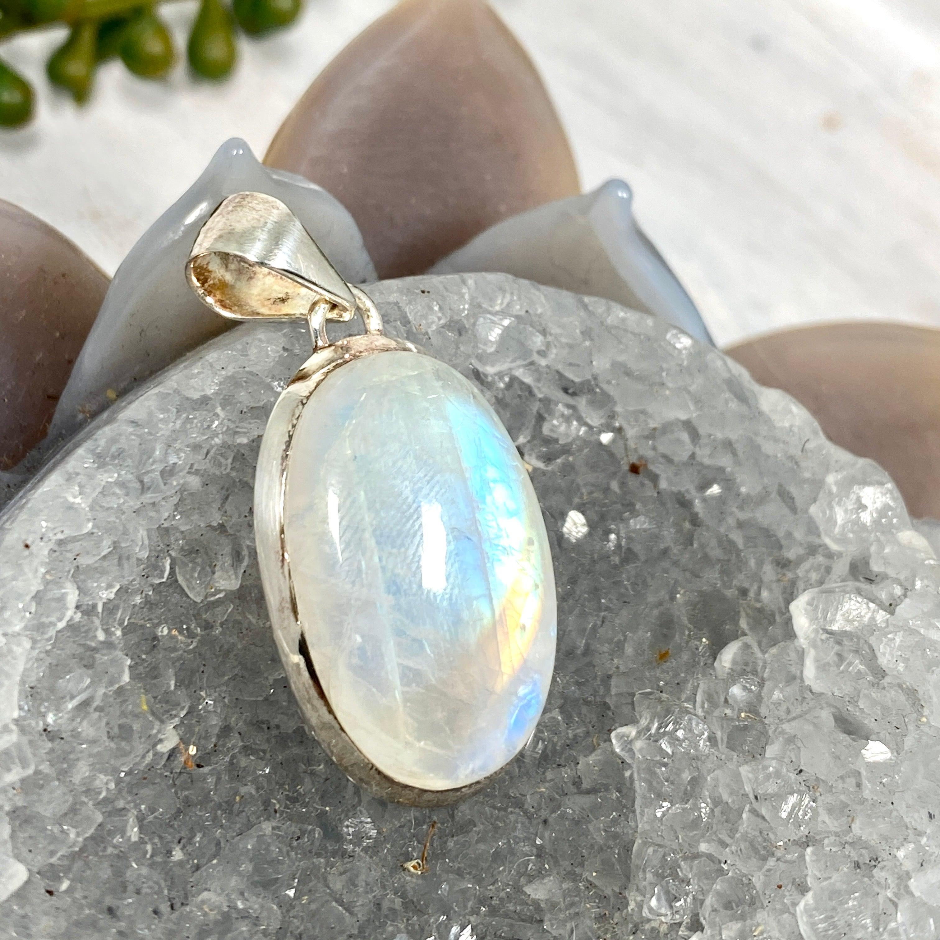 Moonstone Oval Pendant Necklace KPGJ2795 - Elegant Gemstone Jewelry for Women, Perfect for Weddings, Parties & Everyday Wear