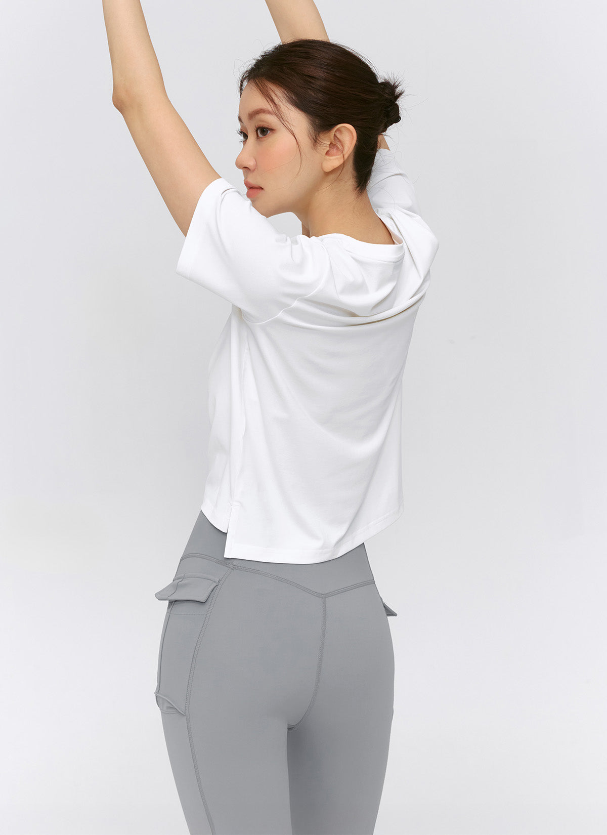 Feather Life Basic Short Sleeve T-Shirt for Women - Soft & Comfortable Cotton Tee - Casual Everyday Wear for Work, Gym & Outings