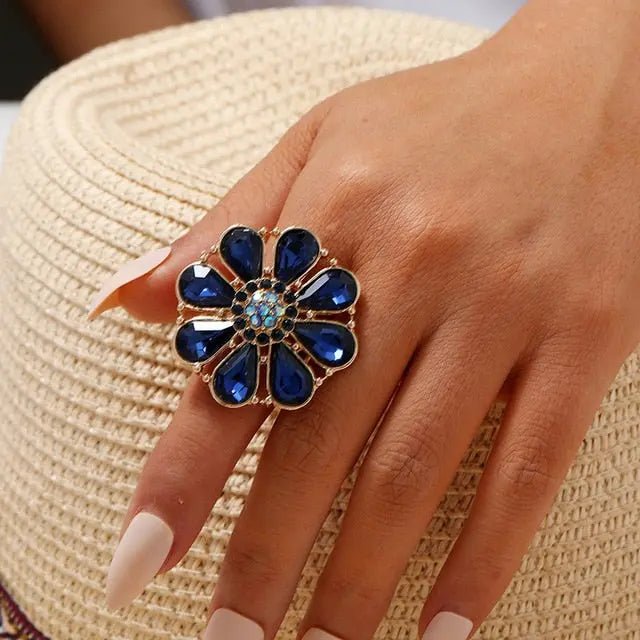 Luxury Large Pearl Crystal Rings for Women - Elegant Statement Jewelry for Weddings, Parties & Special Occasions