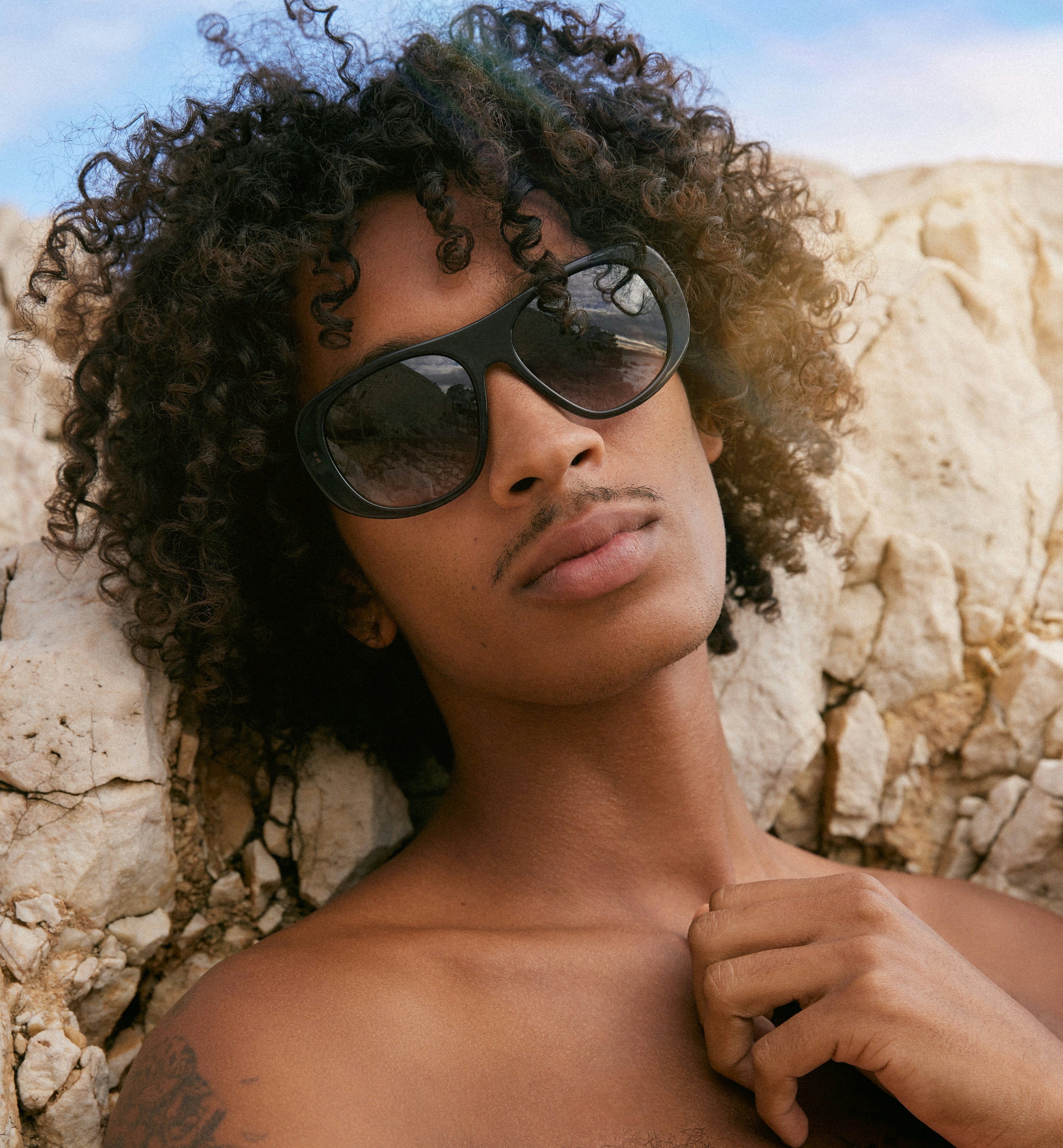 Sargasso Sun Polarized Sunglasses for Men & Women - UV Protection, Fashionable Aviator Style - Perfect for Beach, Driving & Outdoor Activities