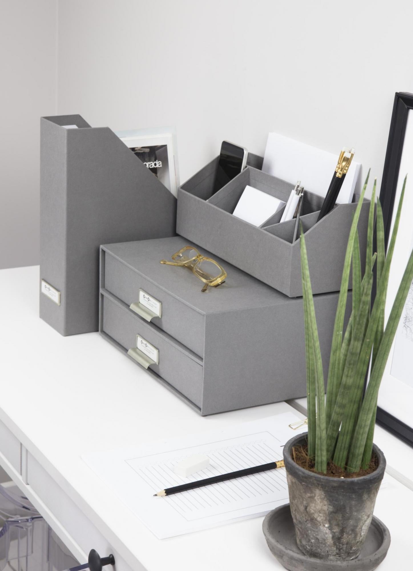 Birger 2-Drawer Nightstand with Storage - Modern Bedside Table for Bedroom, Living Room & Office - Compact Dresser with Smooth Gliding Drawers