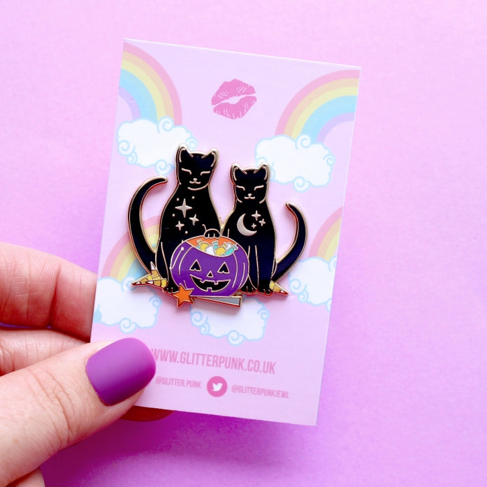 Candy Cats Enamel Pin - Kawaii Halloween Accessories for Backpacks, Jackets & Bags | Cute Cat Brooch for Cosplay, Gifts & Collectibles