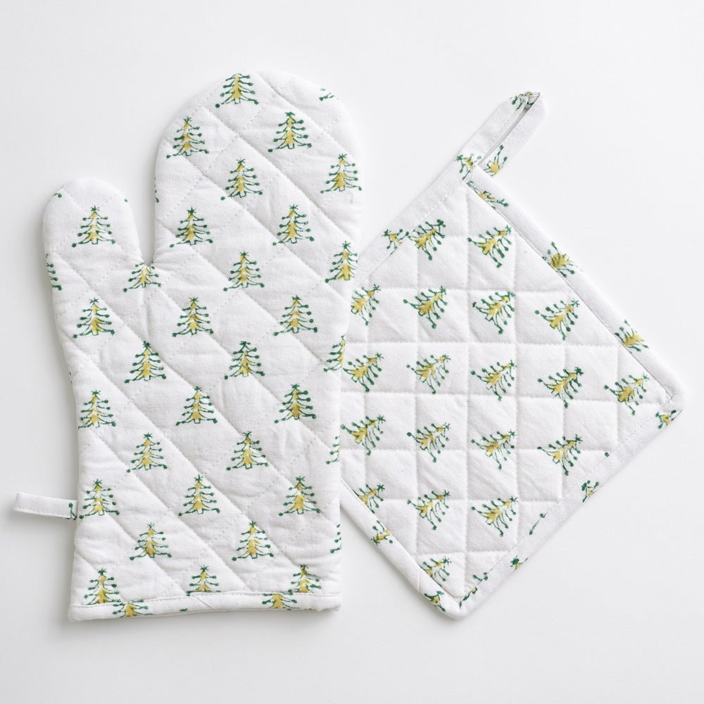 Christmas Tree Oven Mitt Set - Heat Resistant Kitchen Gloves for Baking, Cooking & Holiday Decor - Perfect for Christmas Baking, Pot Holders & Festive Kitchen Decorations
