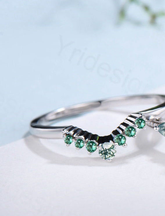 7mm Round Vintage Moss Agate Engagement Ring Set - Three Stone Pear Green Agate Wedding Ring with Milgrain Detailing - Elegant Emerald Bridal Jewelry for Women - Perfect for Proposals, Anniversaries & Special Occasions
