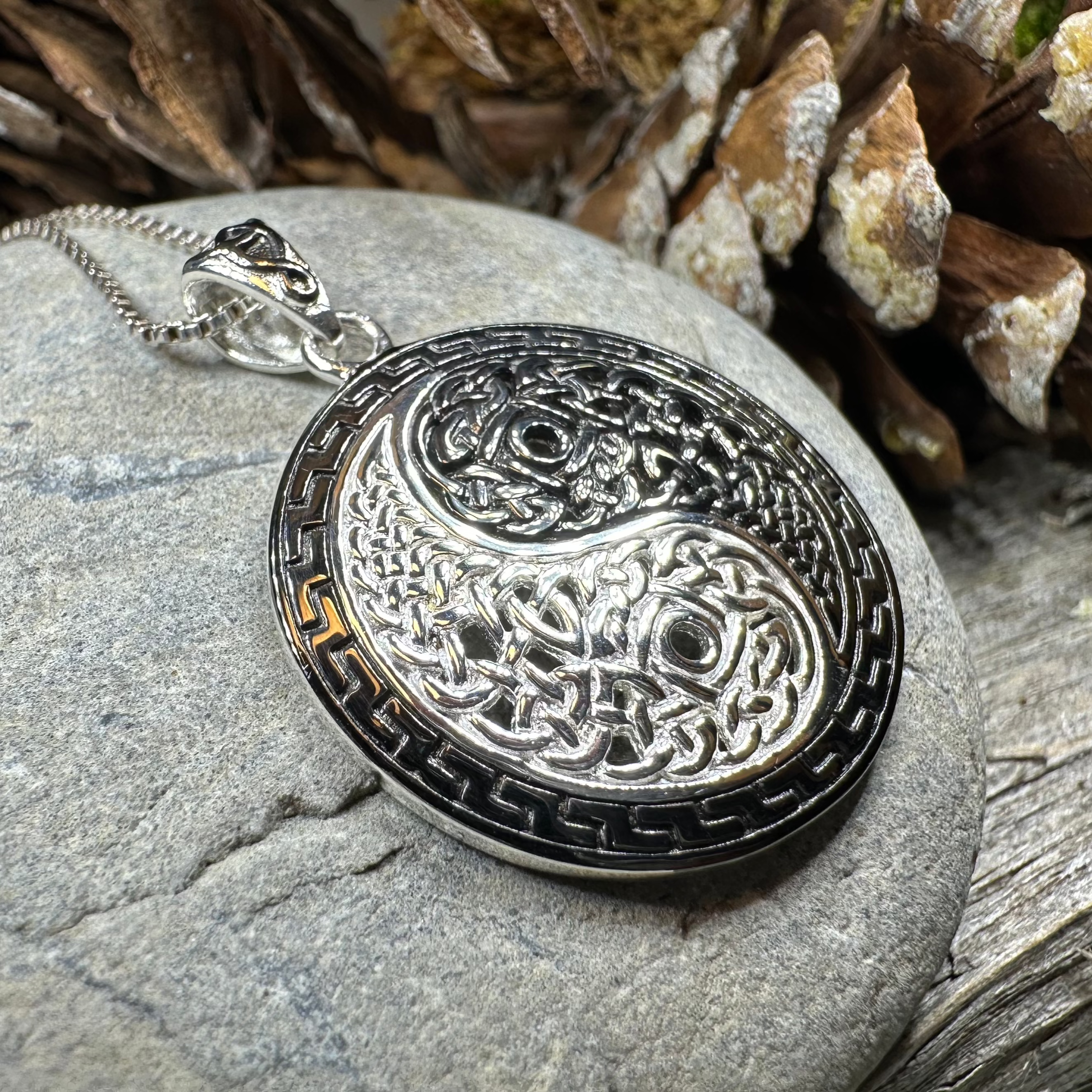 Celtic Yin Yang Necklace for Women - Stainless Steel Pendant with Chain - Spiritual Symbol Jewelry for Meditation, Yoga & Everyday Wear