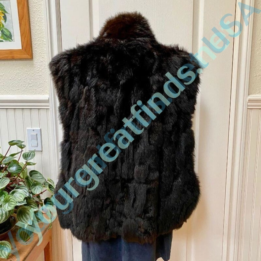 Vintage Andrew Marc Fur & Leather Vest for Women | Winter Fashion Outerwear | Cozy & Stylish Layering Piece for Cold Weather