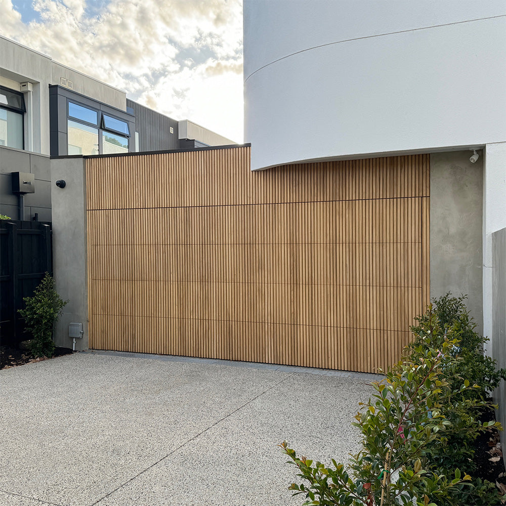 Premium Solid Oak Wood Slats for Wall & Ceiling Cladding - 2700mm x 545mm - Perfect for Pool Fences, Outdoor Decks & Indoor Feature Walls