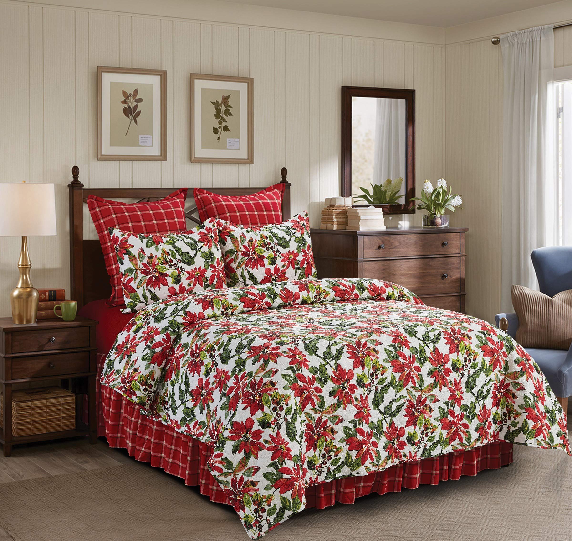 Reversible Poinsettia Berries Cotton Quilt Set - Full/Queen 3-Piece Christmas Bedding | Machine Washable & Durable | Perfect for Holiday Home Decor & Cozy Winter Nights