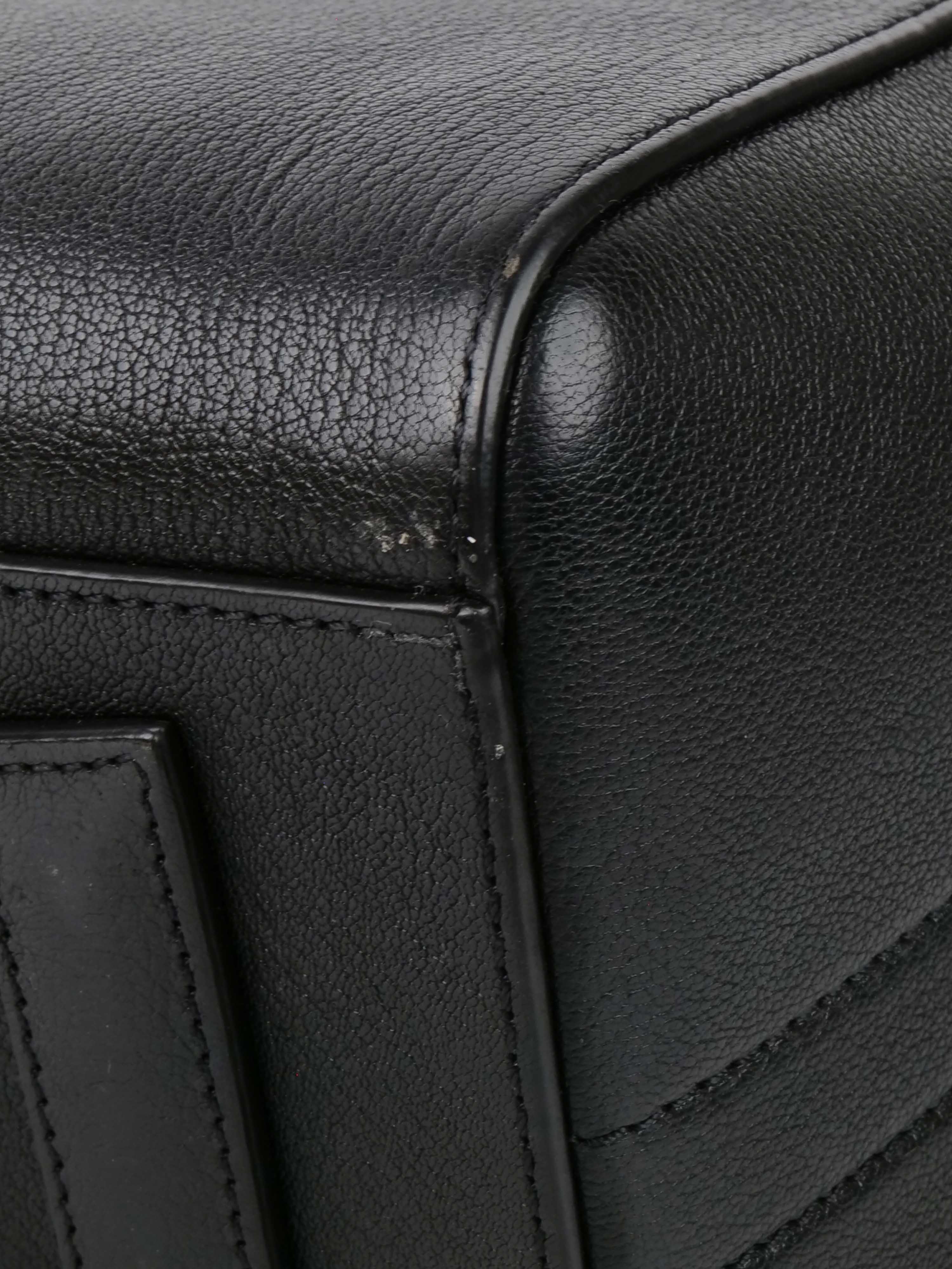 Givenchy Small Black Antigona Bag - Luxury Leather Shoulder Bag for Women | Perfect for Work, Evening Events & Travel Accessories