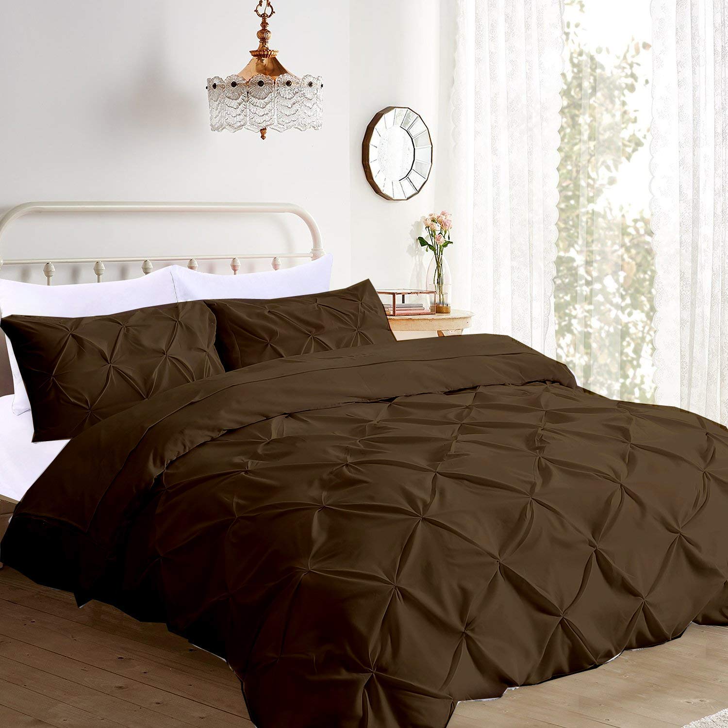 Luxury 100% Egyptian Cotton 3-Piece Comforter Set - 400 Thread Count, 300 GSM Pinch Pleated Design - Ultra Soft & Breathable Bedding (1 Comforter + 2 Pillow Shams) - Chocolate Color - Oversized Queen - Perfect for Master Bedroom, Guest Room & Hotel Luxury Bedding