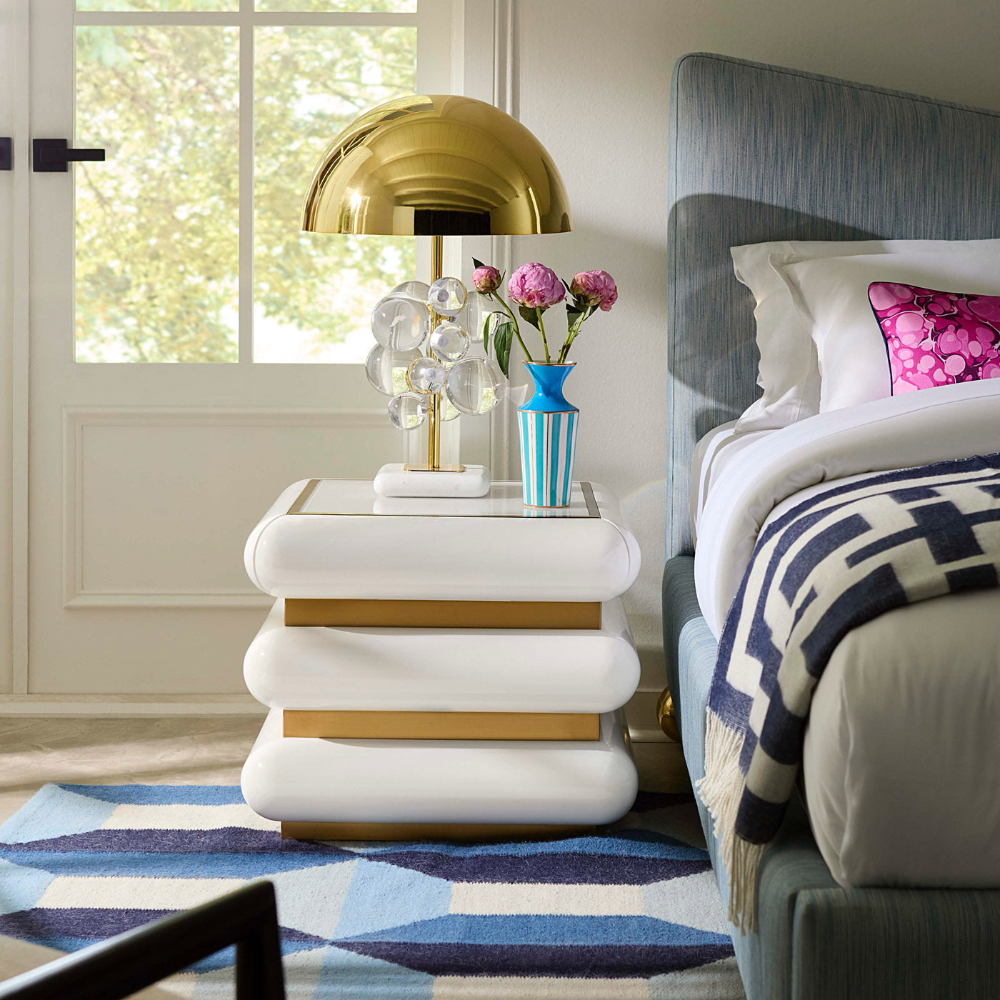 Modern Kiki End Table - Stylish Nightstand with Storage Shelf for Living Room, Bedroom & Office - Perfect for Small Spaces & Home Decor