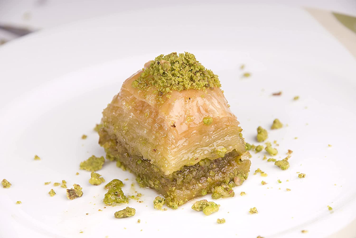 Premium Phyllo Dough Sheets for Baklava & Börek - Ultra Thin Turkish Yufka Pastry (2-Pack) | Ready-to-Bake, Flaky Filo Dough for Mediterranean Desserts & Savory Pastries | Perfect for Home Baking, Parties & Holiday Treats