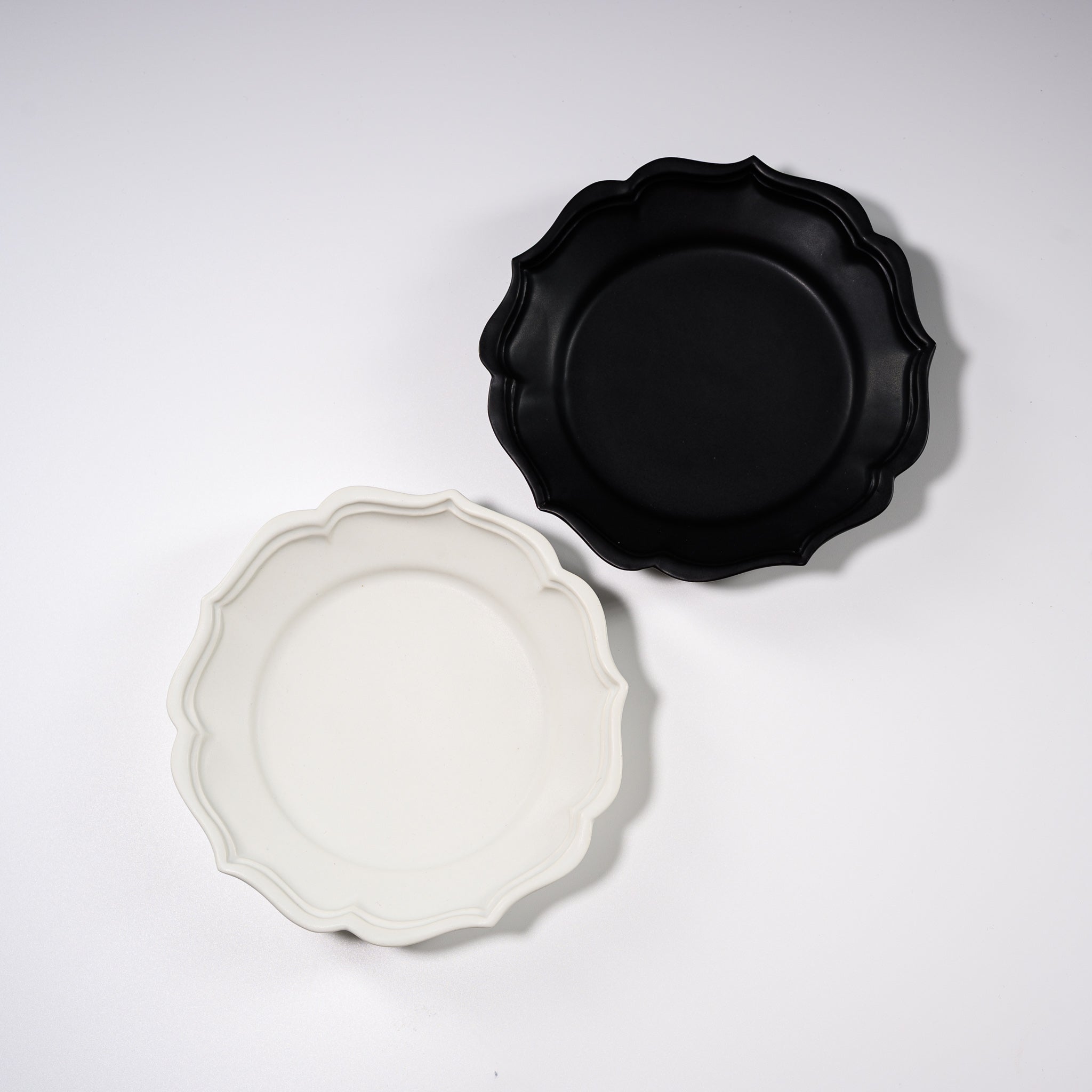 USUKIYAKI Handmade Ceramic Dessert Plate - Ryoka Japanese Pottery for Cakes, Sweets & Tea Time | Perfect for Afternoon Tea, Dessert Presentation & Home Decor