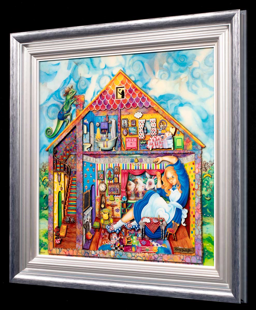 Alice in Wonderland William Rabbit's House Gold Edition - Collectible Figurine for Home Decor & Gift