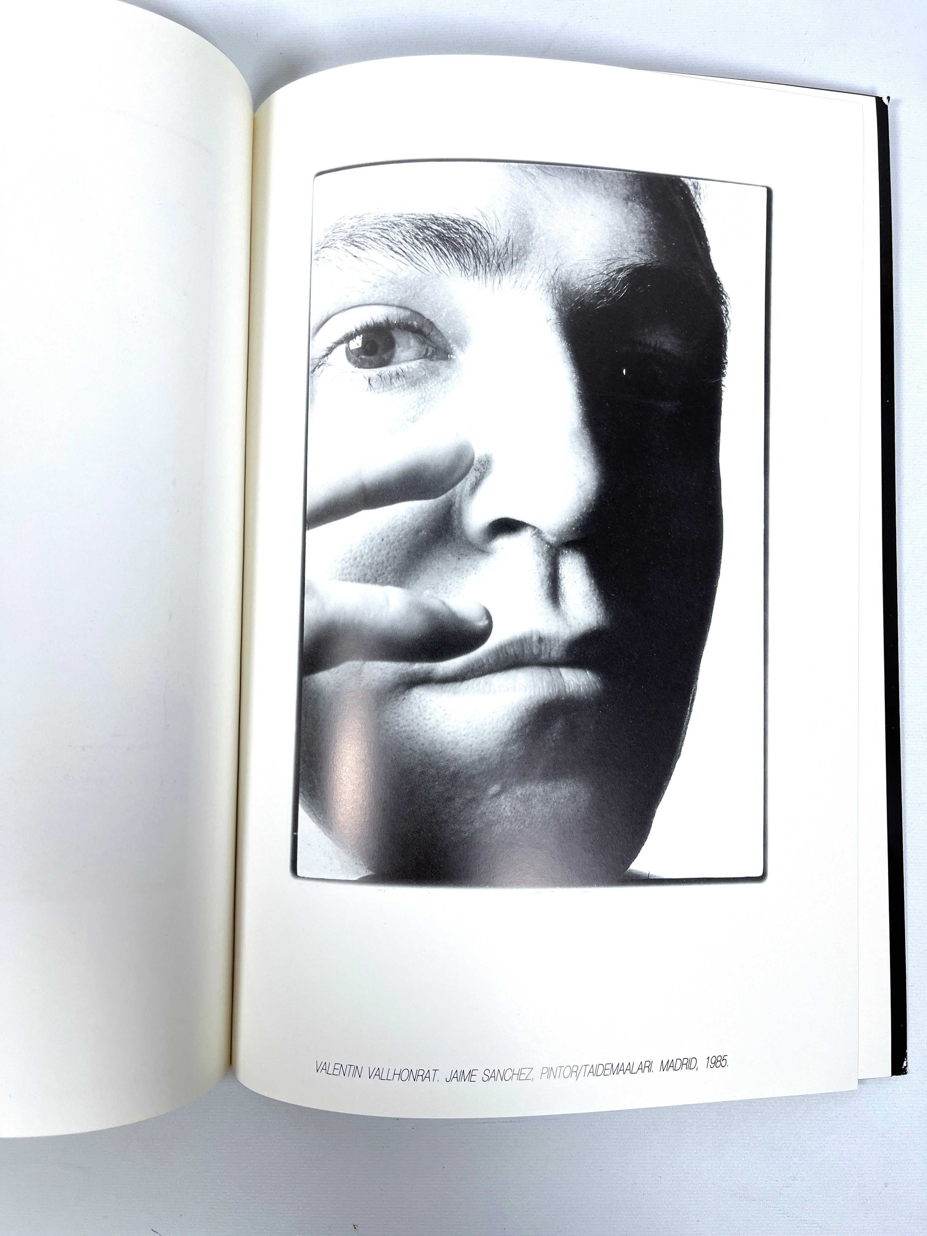Javier Vallhonrat & Valentin Vallhonrat Art Book - Porin Taidemuseo 1986 Edition | Very Good Condition Softcover with Dust Jacket | Perfect for Art Collectors & Museum Enthusiasts