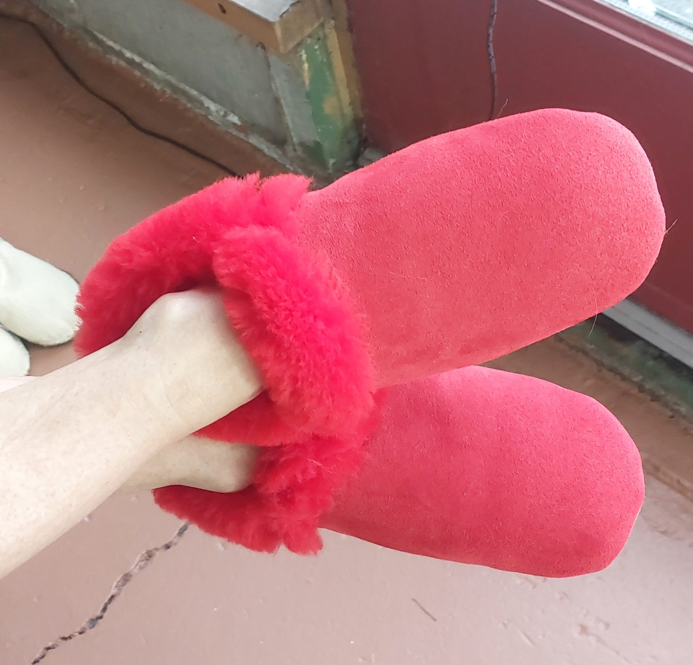 Cozy Sheepskin Pancake Slippers for Women & Men - Soft Indoor/Outdoor House Shoes - Perfect for Winter, Lounge & Home Comfort