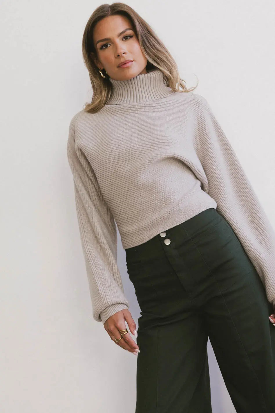 Gracelyn Women's Chunky Knit Turtleneck Sweater in Fog - Cozy Winter Pullover for Casual & Office Wear | FINAL SALE