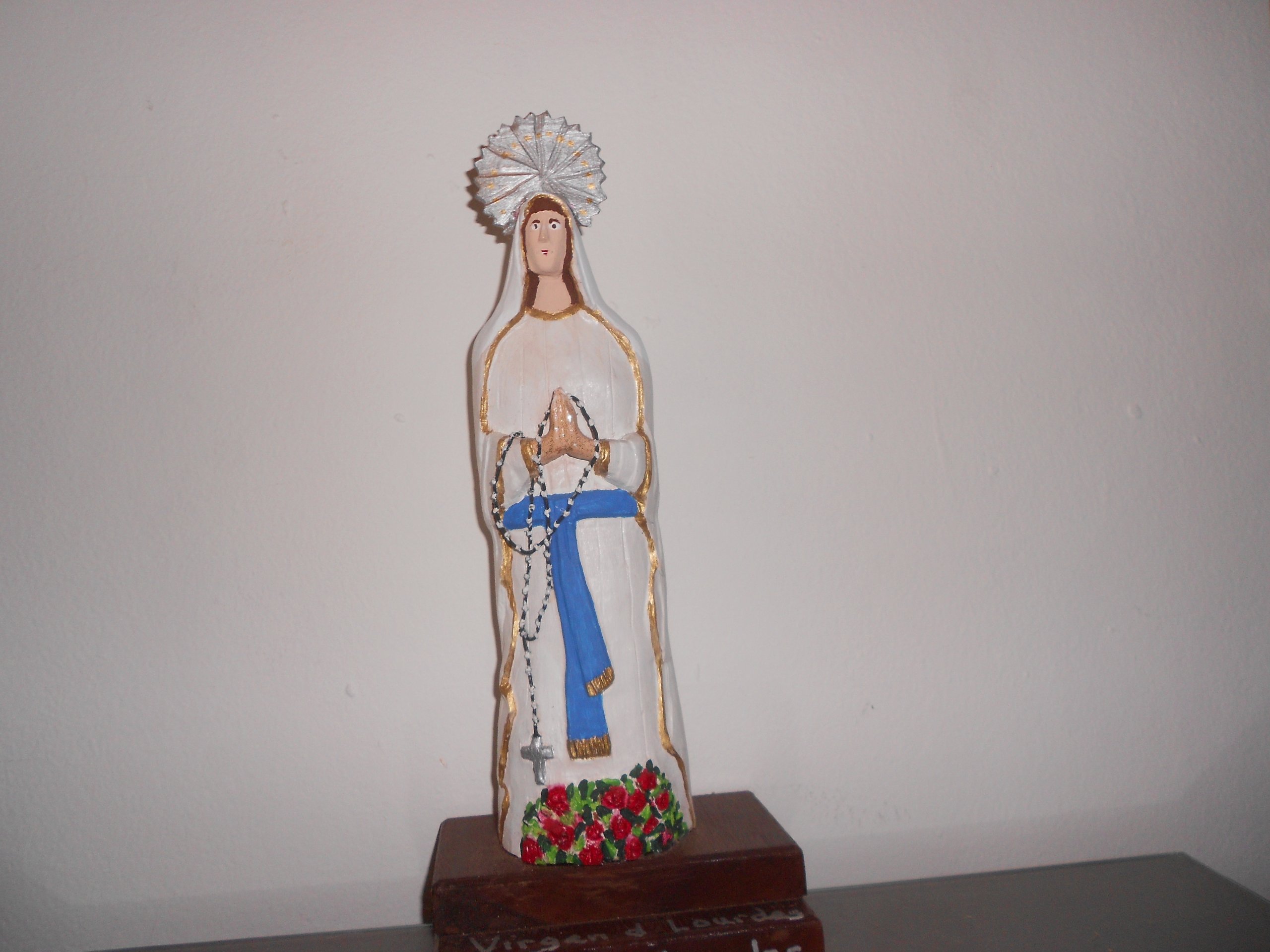 Handcrafted Polart Wood Carved Statue - Virgin Mary and Baby Jesus Figurine for Home Altar, Nativity Scene, and Catholic Decor
