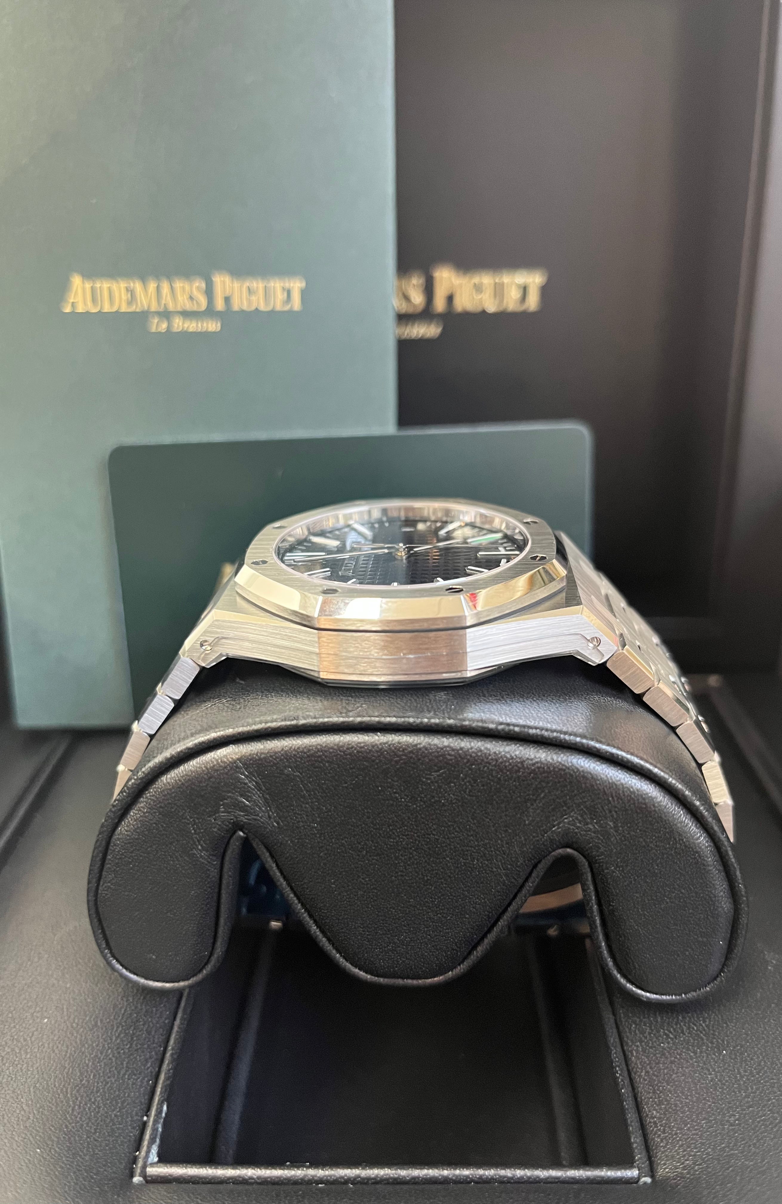 Audemars Piguet Royal Oak 41mm Selfwinding Watch - 50th Anniversary Edition with Blue Dial & Stainless Steel Bracelet (Model 15510ST.OO.1320ST.01) | Luxury Timepiece for Men, Perfect for Business Meetings & Special Occasions
