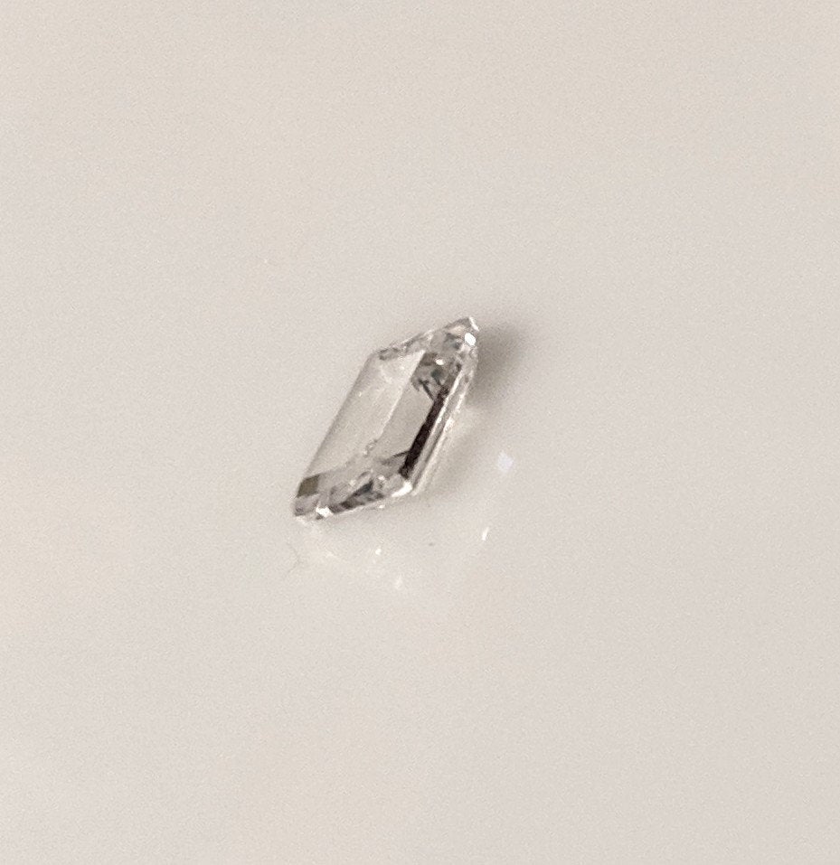 1.74ct Natural White Clear Sapphire Loose Stone - 8x6mm Emerald Cut VVS Clarity, September Birthstone, Diamond Alternative for Jewelry Making & Engagement Rings