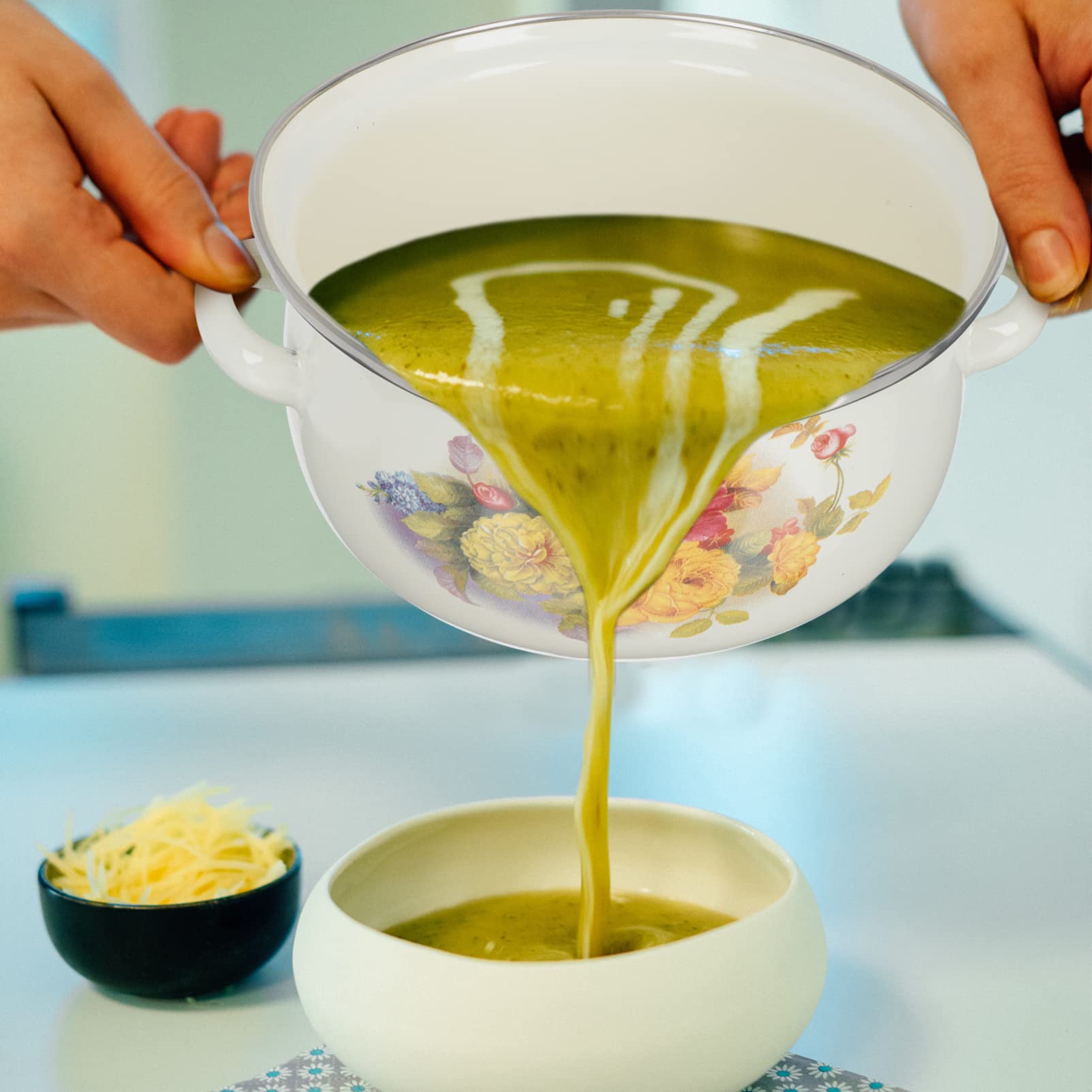Premium Enamel Double Ear Soup Pot - 5QT Enamel Cooking Pot with Lid, Multi-Functional Stew Pot for Home Kitchen, Perfect for Soups, Stews & Slow Cooking - Durable Flat Bottom Stockpot for Gas & Induction Stoves