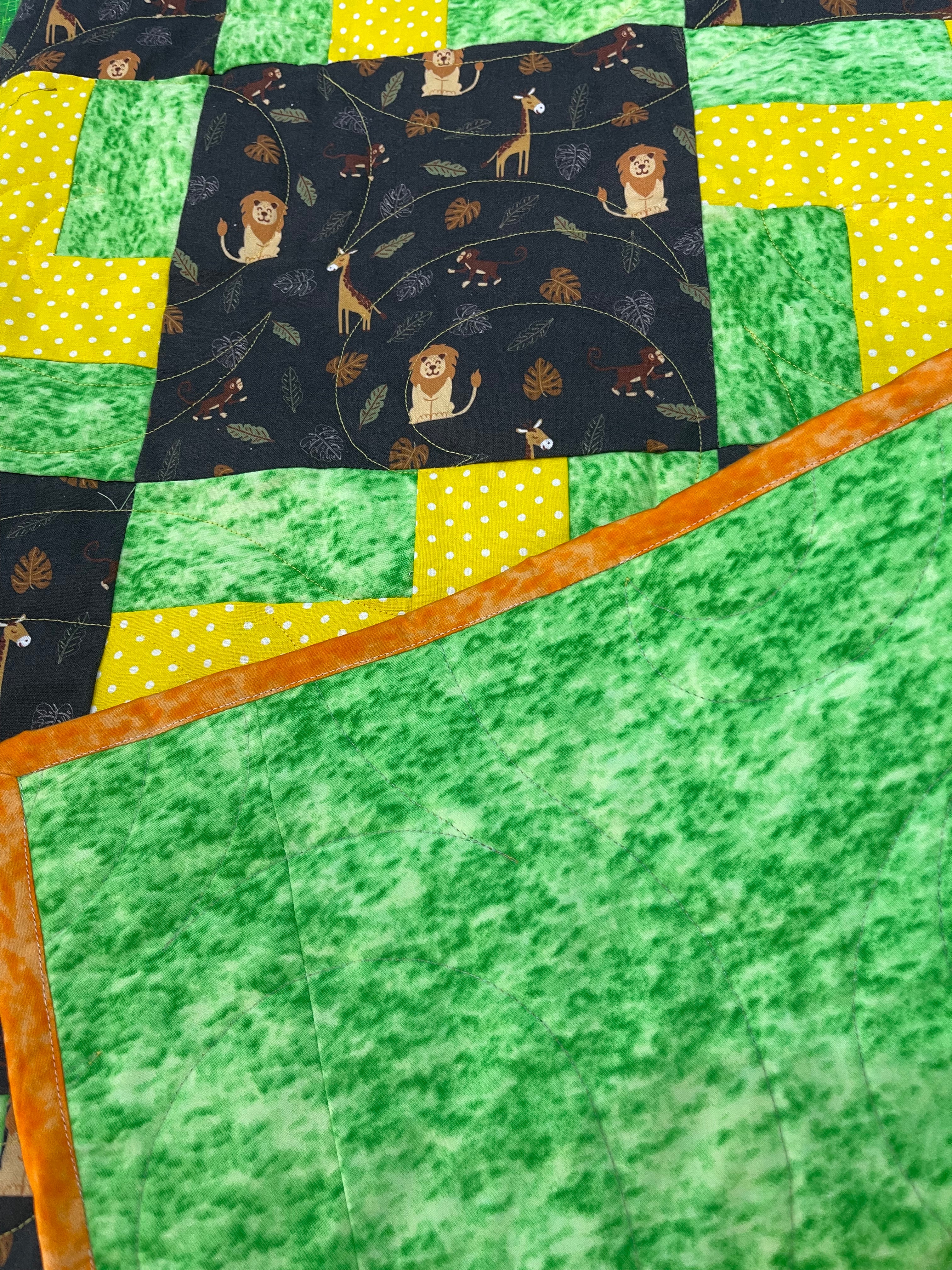 Double Twirl Quilt - 44 x 44 Inches Handmade Cotton Patchwork Bedspread for Home Decor, Gift & Nursery - Perfect for Cozy Bedroom, Sofa Throw or Wall Hanging