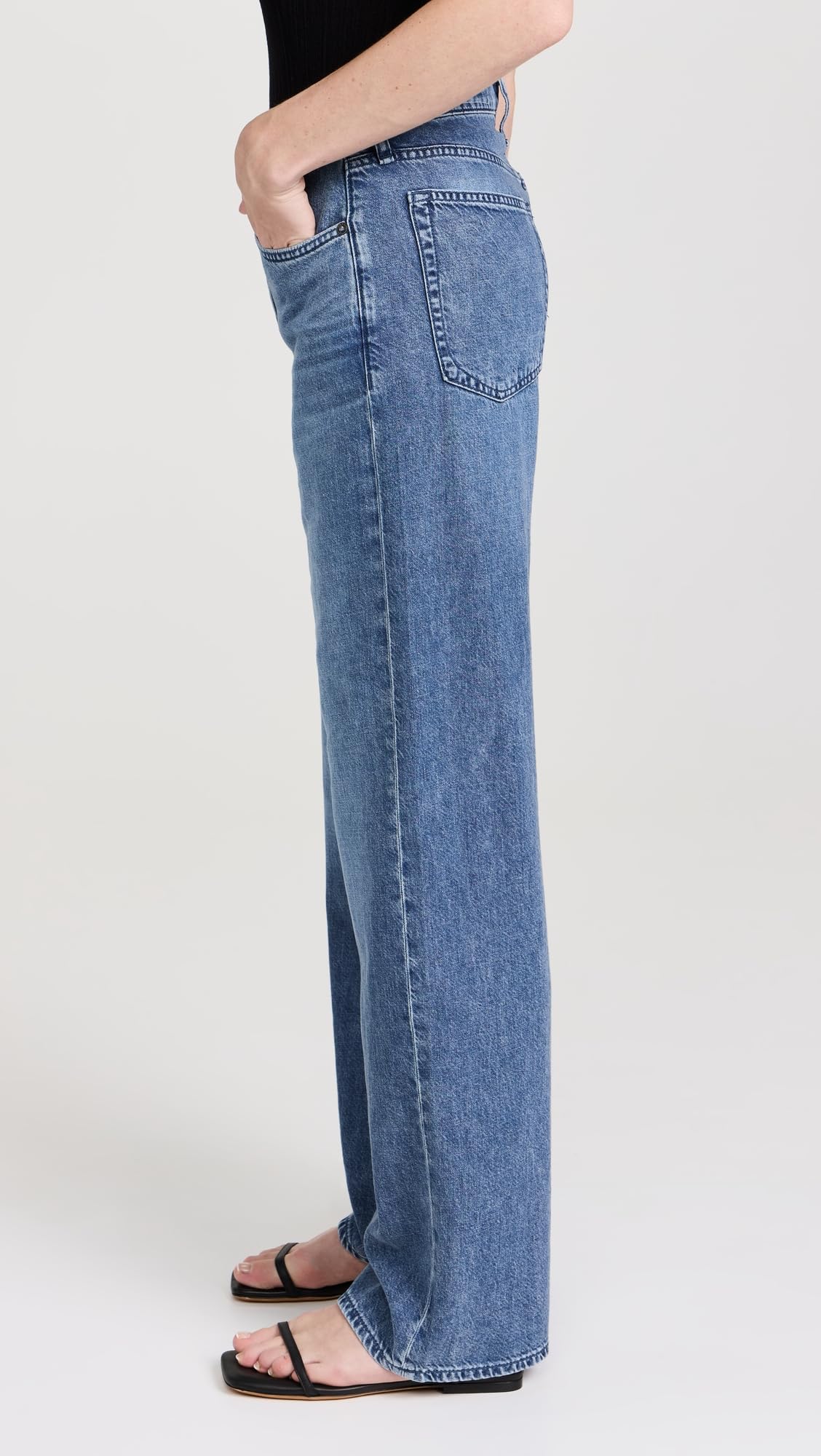 rag & bone Women's Featherweight Logan Jeans - Slim Fit Stretch Denim for Everyday Comfort | Perfect for Work, Travel & Casual Outings