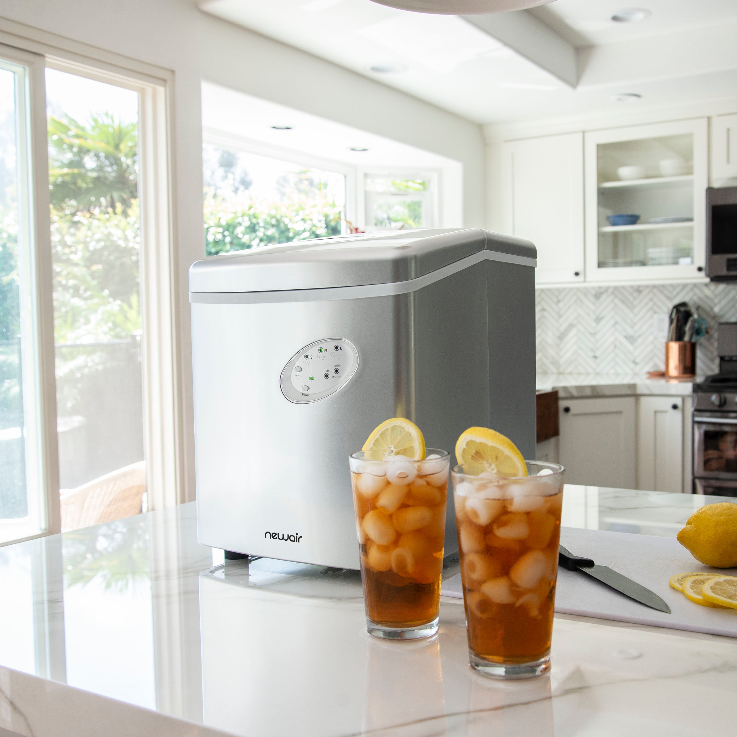 Newair® Countertop Ice Maker - 28 lbs/Day, Bullet Ice Machine for Home, Office, Bar & Parties | Fast & Portable Ice Cube Maker for Cocktails, Beverages & Outdoor Events